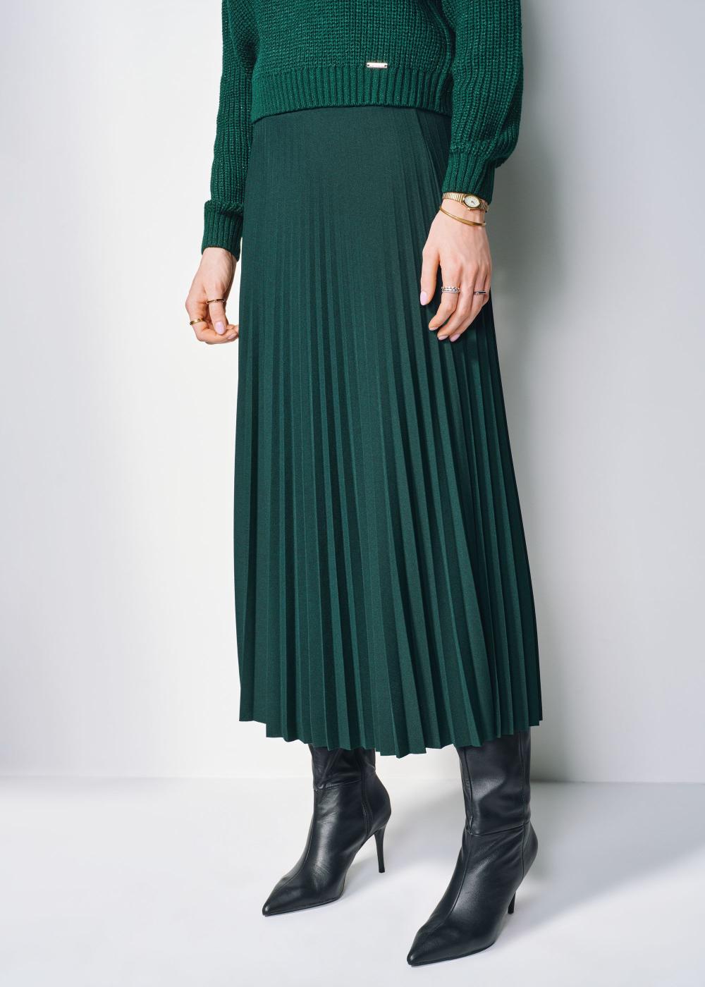 Dark green pleated skirt hotsell