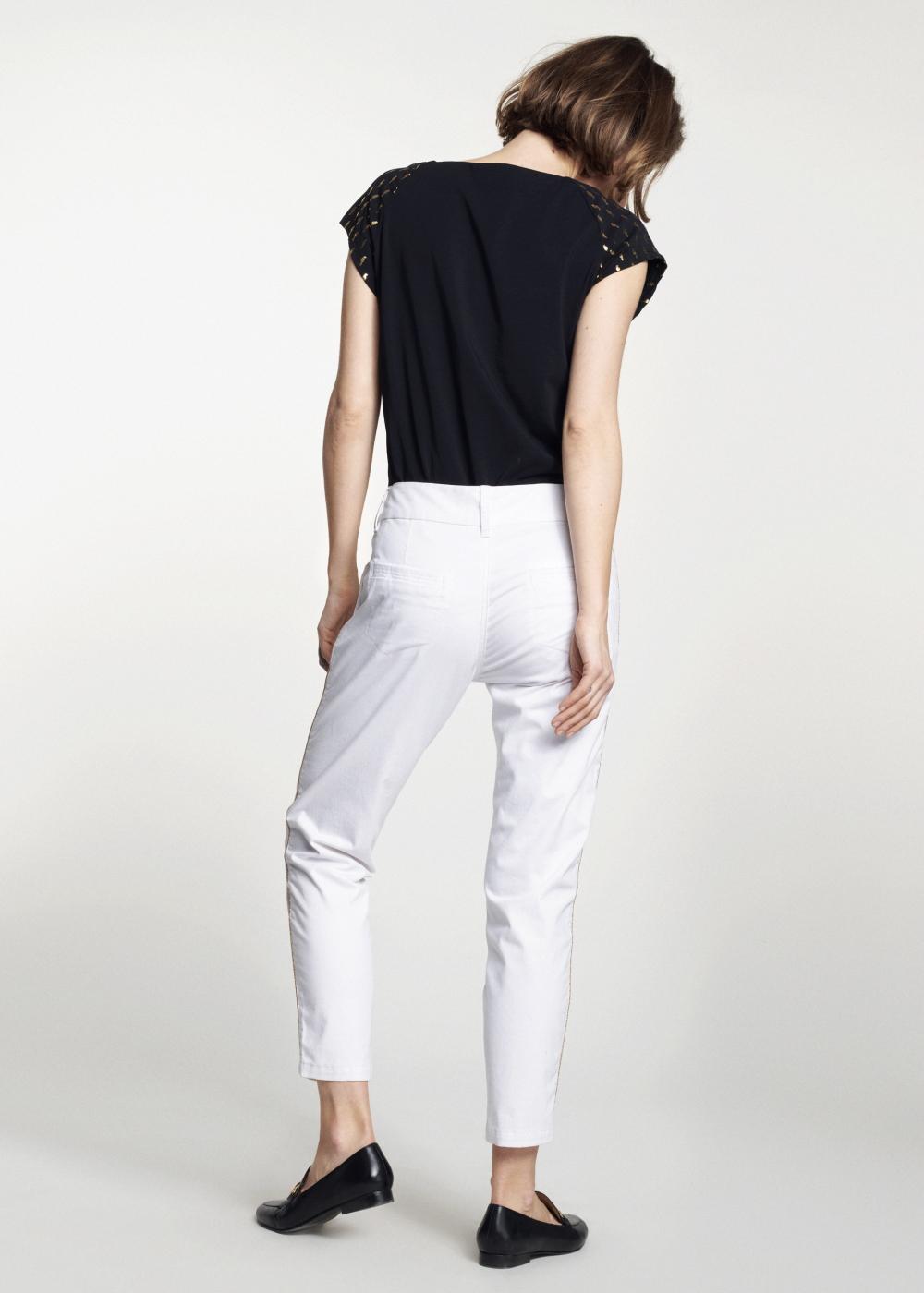 Białe spodnie damskie z lampasem SPODT-0056-11(W21)