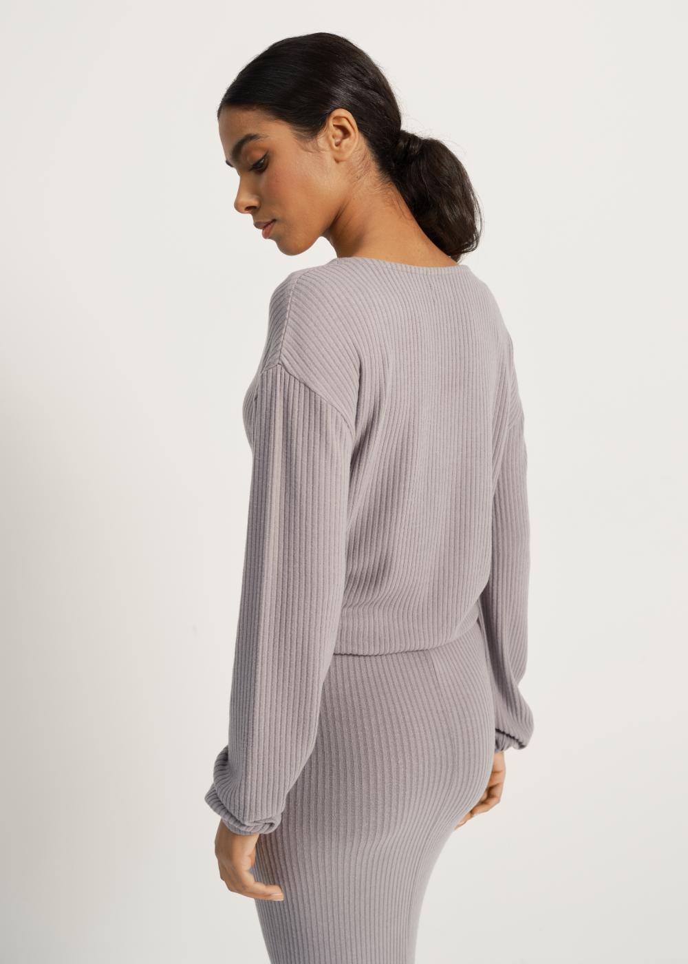 Szary prążkowany sweter damski SWEDT-0178-66(W23)