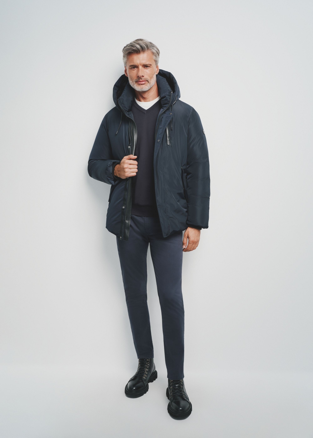 Kurtka granatowa męska z kapturem KURMT-0345-69(Z24) | OCHNIK