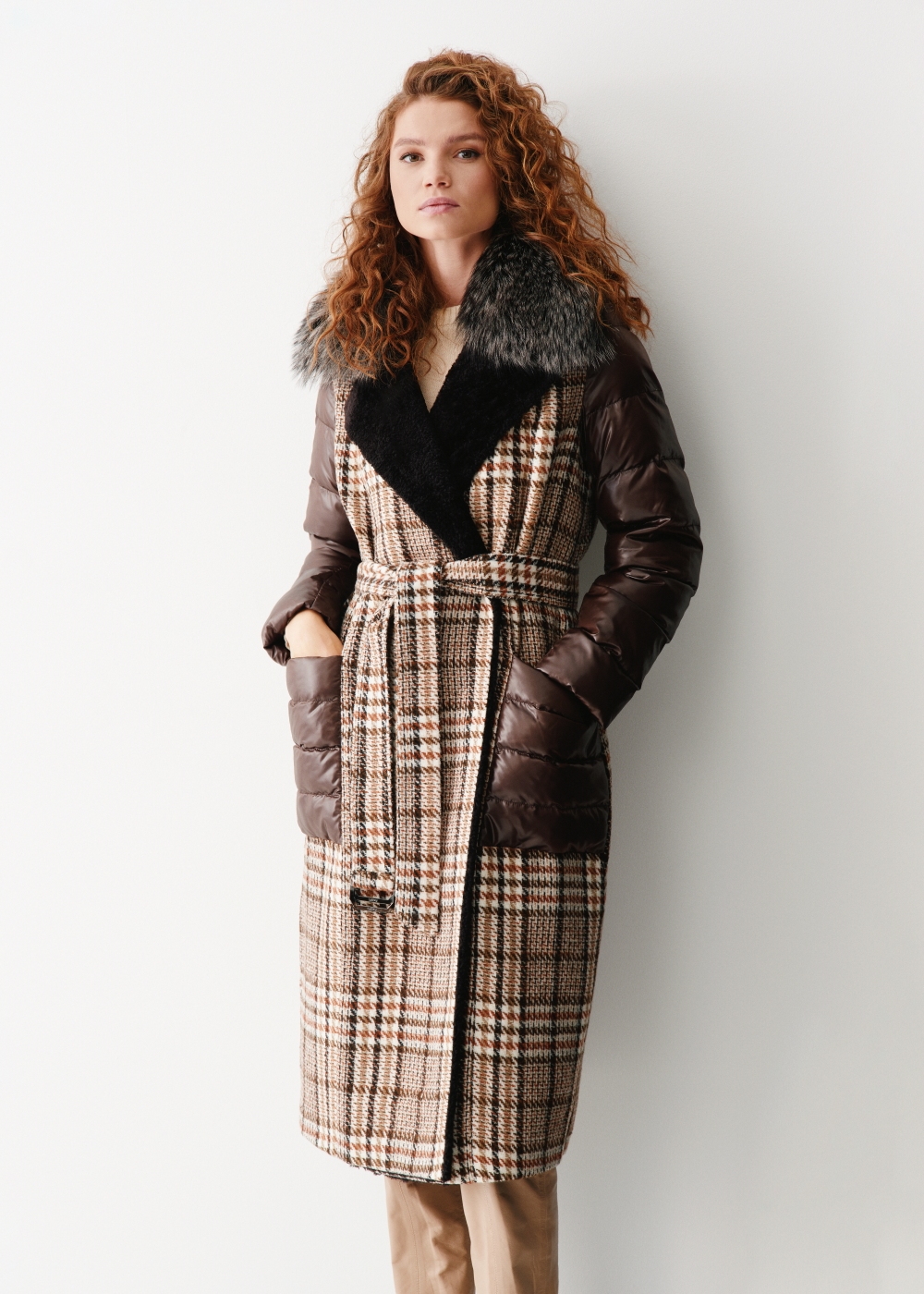 イーストSUN様 Długi kożuch w kratkę damski KOZDS-0075-1385(Z23) | OCHNIK