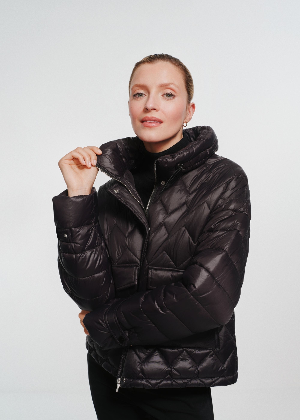 葉 OkotO Okap podszafkowy Verdo Black | Nortberg