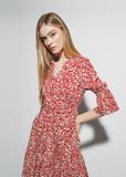 Czerwona sukienka w kwiaty SUKDT-0155-49(W23)