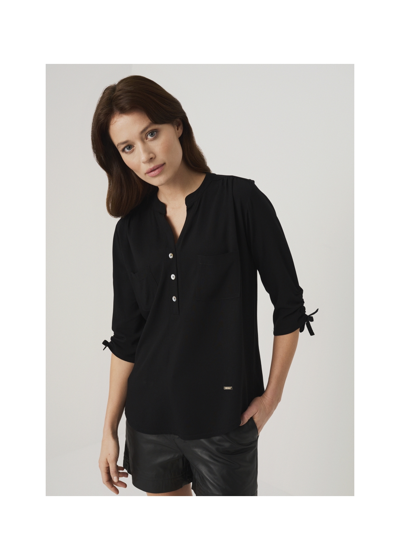 Bluzka damska BLUDT-0142-99(W22)-01
