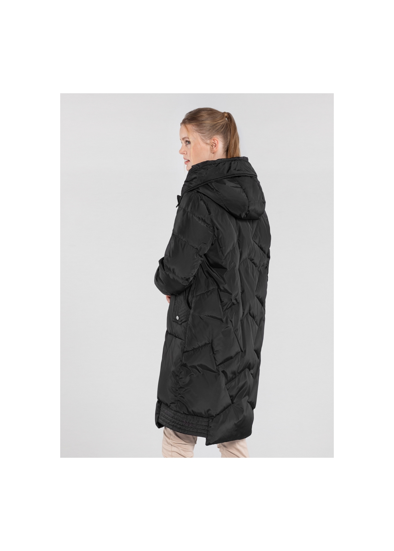 Długa puchowa kurtka damska KURDT-0240-99(Z20)-02