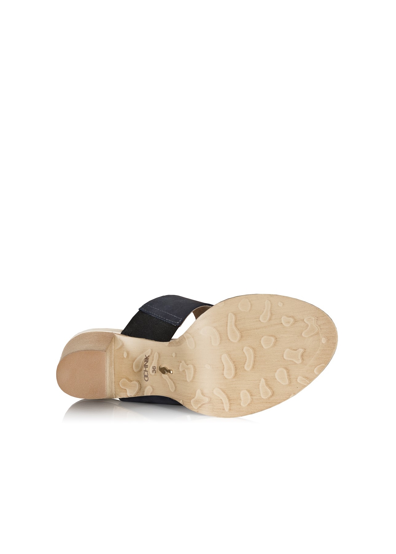 Buty damskie BUTYD-0226-81(W18)-04