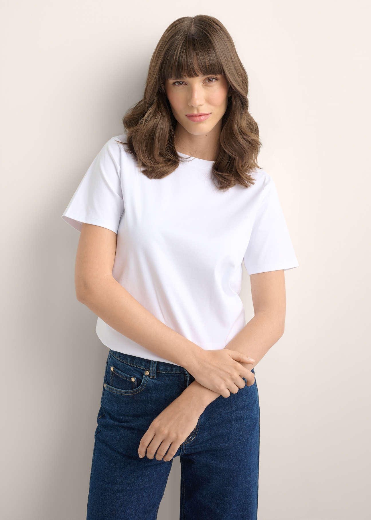 Biały bawełniany T-shirt damski TSHDT-0165-0A(Z26)