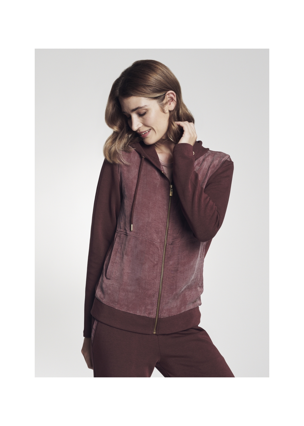 Bluza dresowa damska rozpinana BLZDT-0064-49(Z21)-02