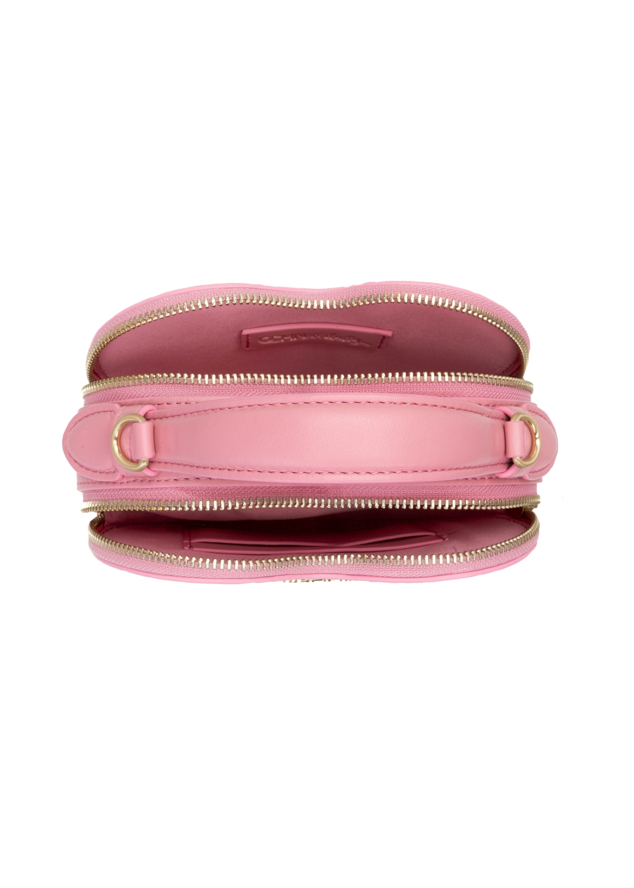 Różowa torebka w kształcie serca TOREC-1154-5B(W26), widok produktu od góry na białym tle.