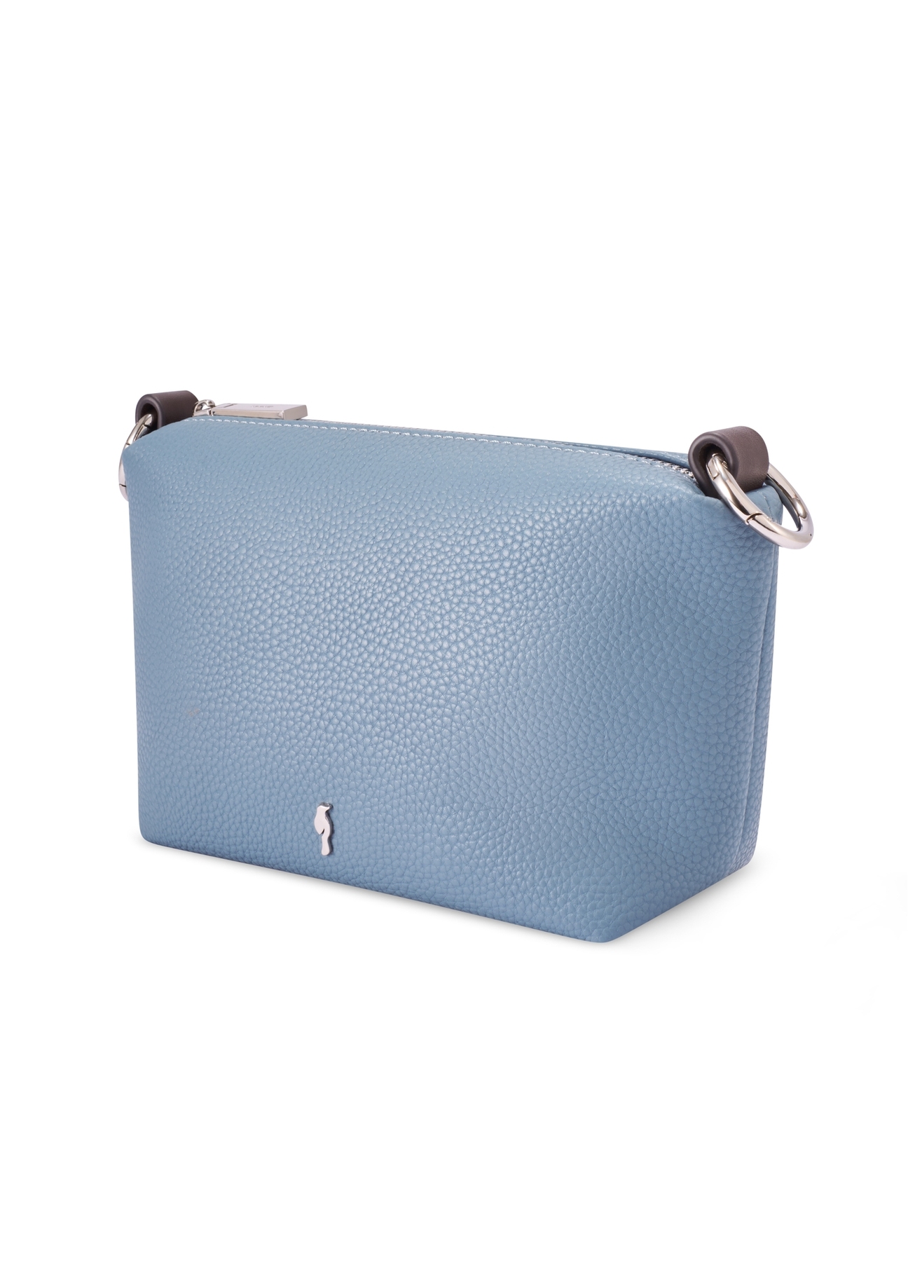 Mała niebieska torebka damska TOREC-0882-7C(W26), widok produktu skosem na białym tle.