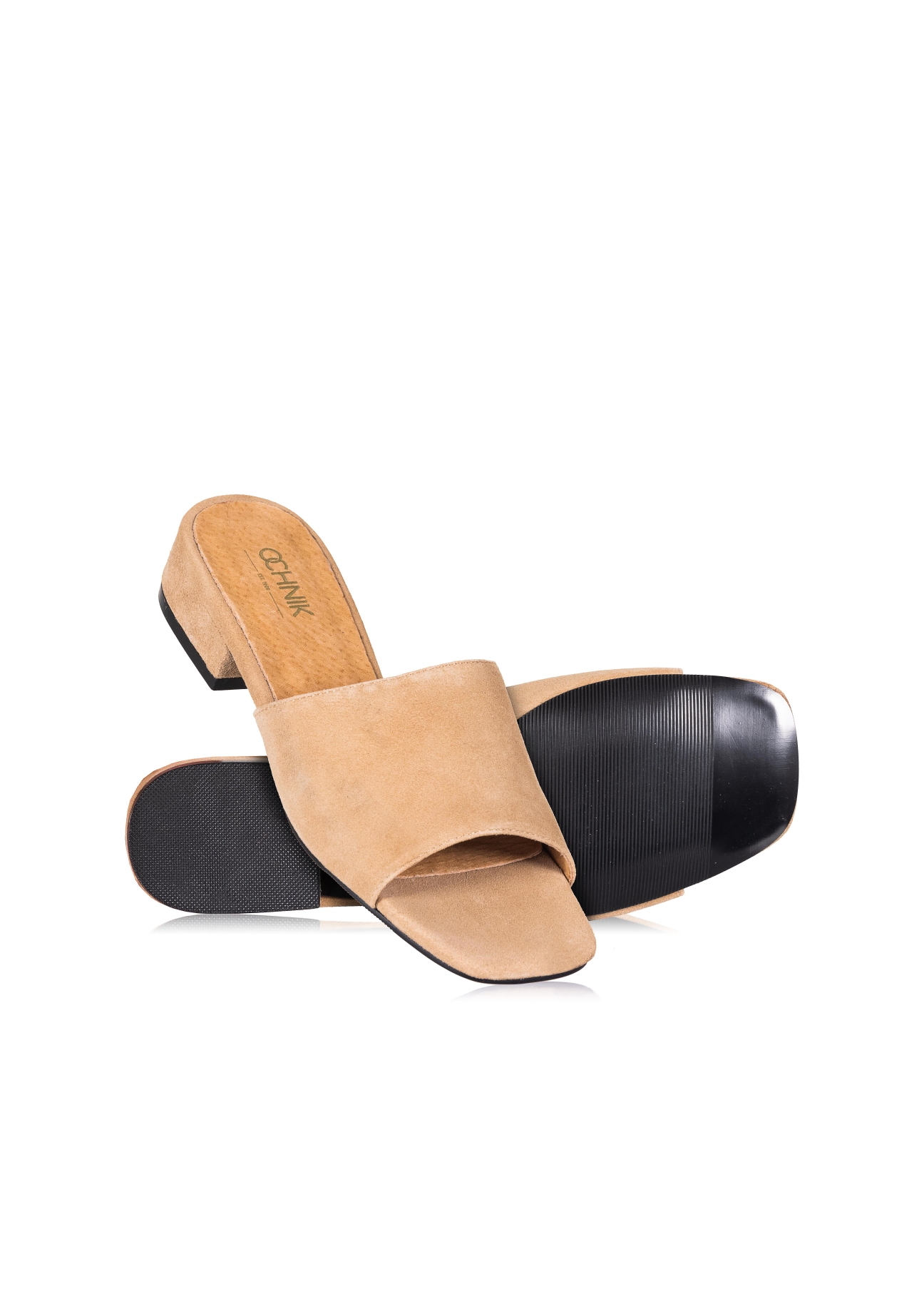Buty damskie BUTYD-0724-81(W21)-03