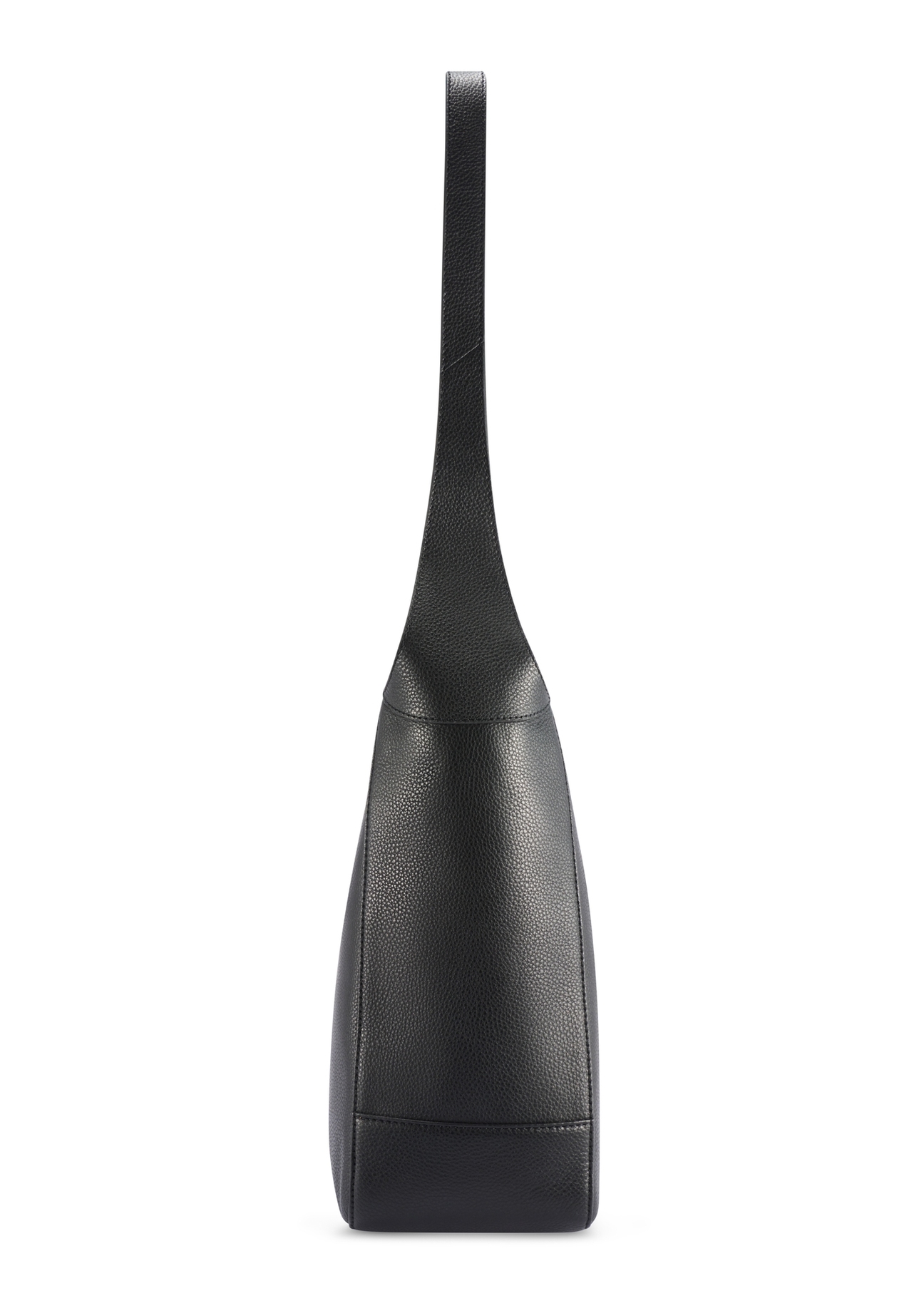 Czarna średnia skórzana torebka na ramię TORES-1210-9I(W26), widok produktu z boku na białym tle.