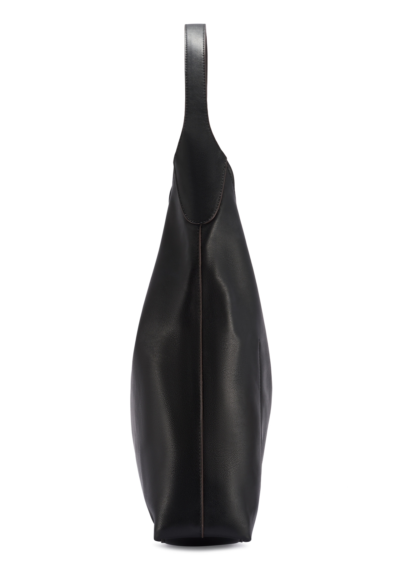 Czarna duża torebka damska TOREC-1199-99(W26) - widok produktu z boku, na białym tle. 