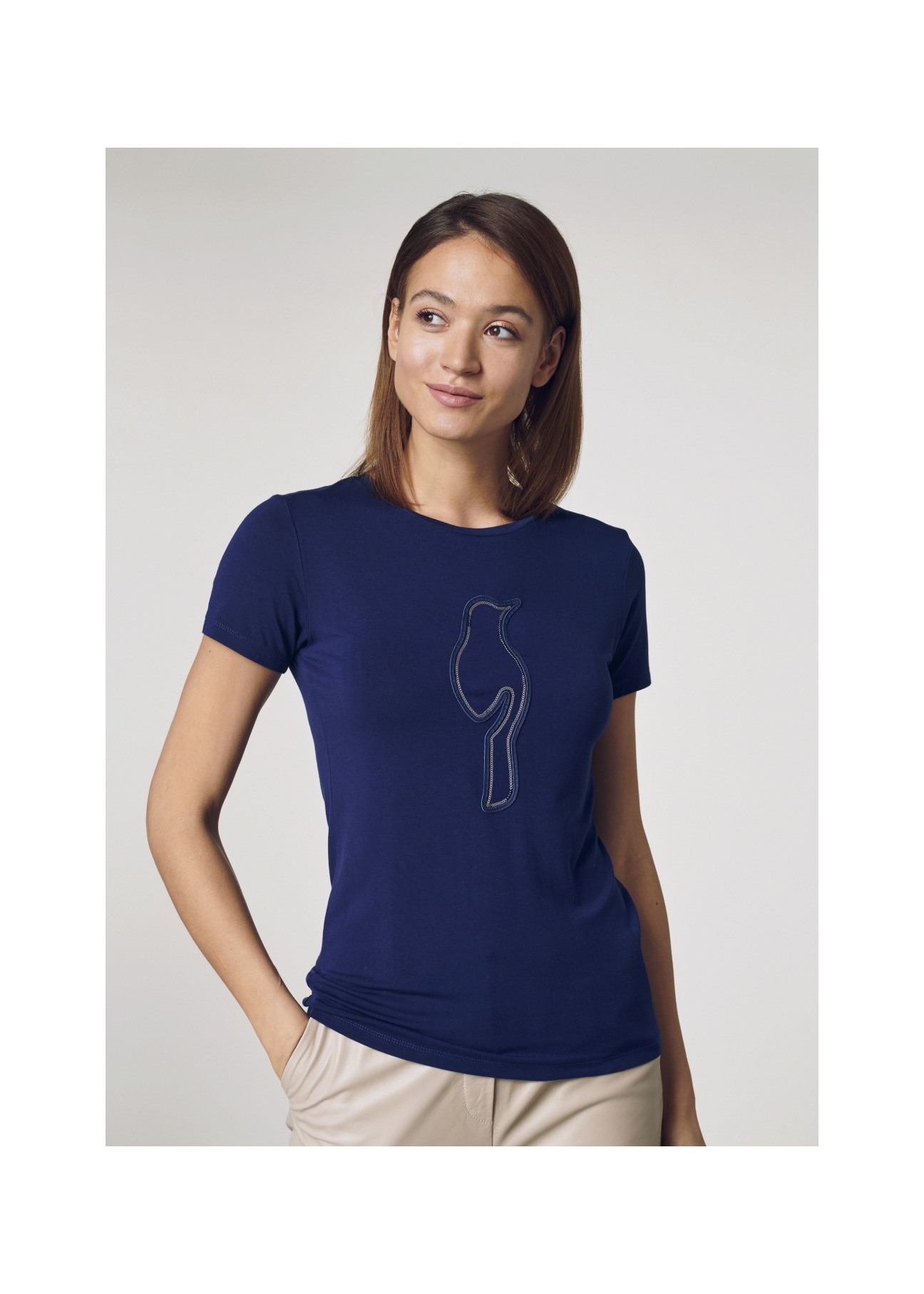 Granatowy T-shirt damski z aplikacją TSHDT-0069-69(W21)-01