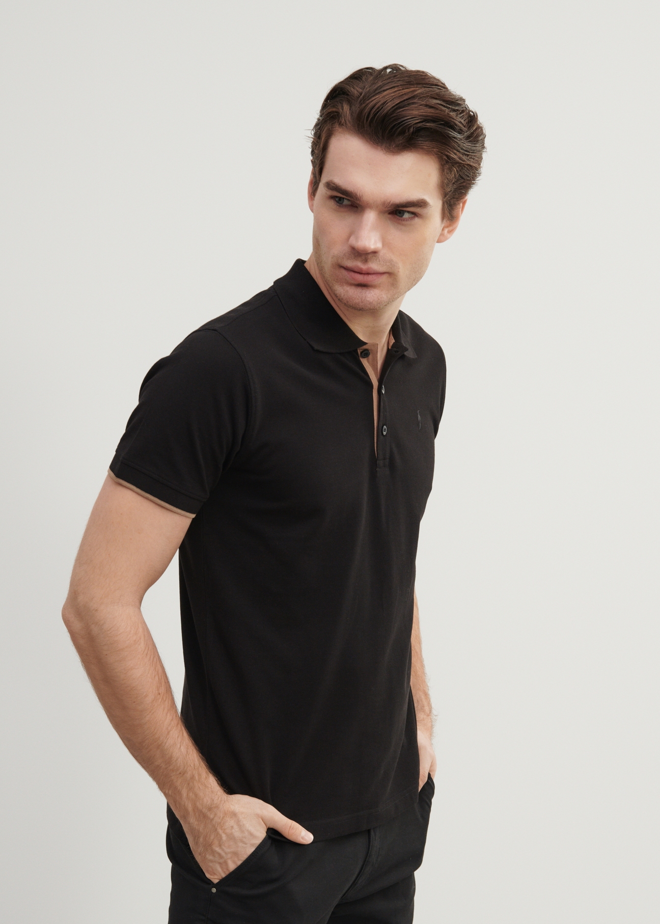 Czarna koszulka polo męska POLMT-0045A-99(W24)-02