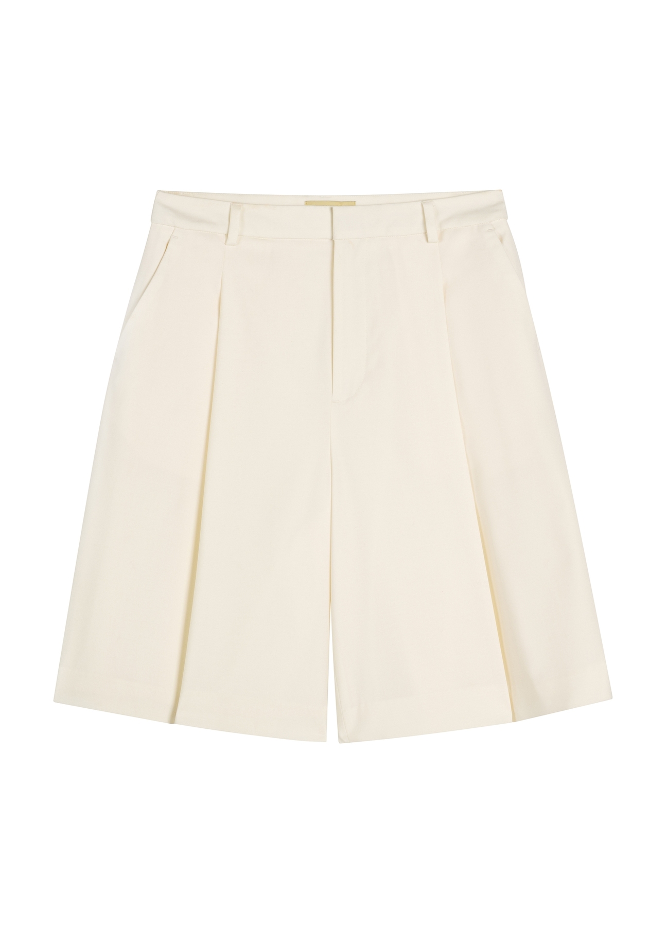 Kremowe szorty damskie z wełną SZODT-0021-0B(W26) - widok produktu z przodu, na białym tle.