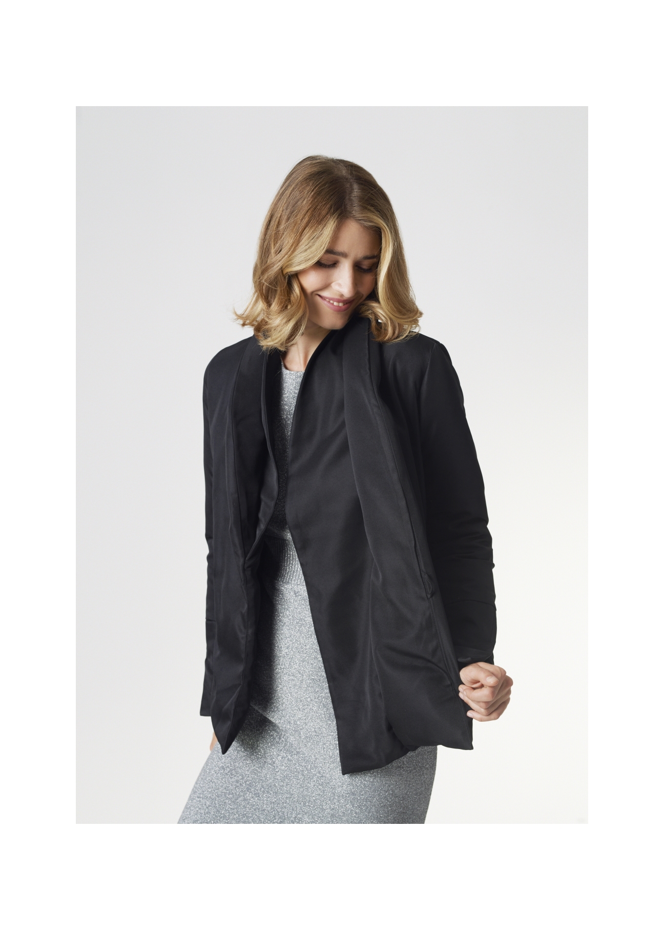 Elegancka kurtka damska ze stójką i paskiem KURDT-0297-99(Z21)-05