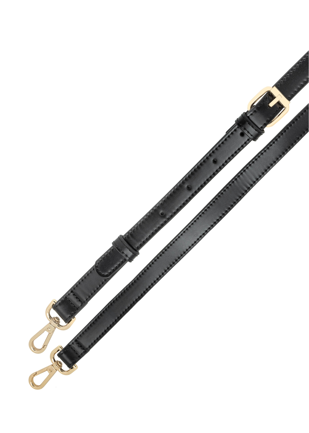 Czarna mała torebka damska TOREC-1126-99(W26), zbliżenie na pasek produktu, widok na białym tle.