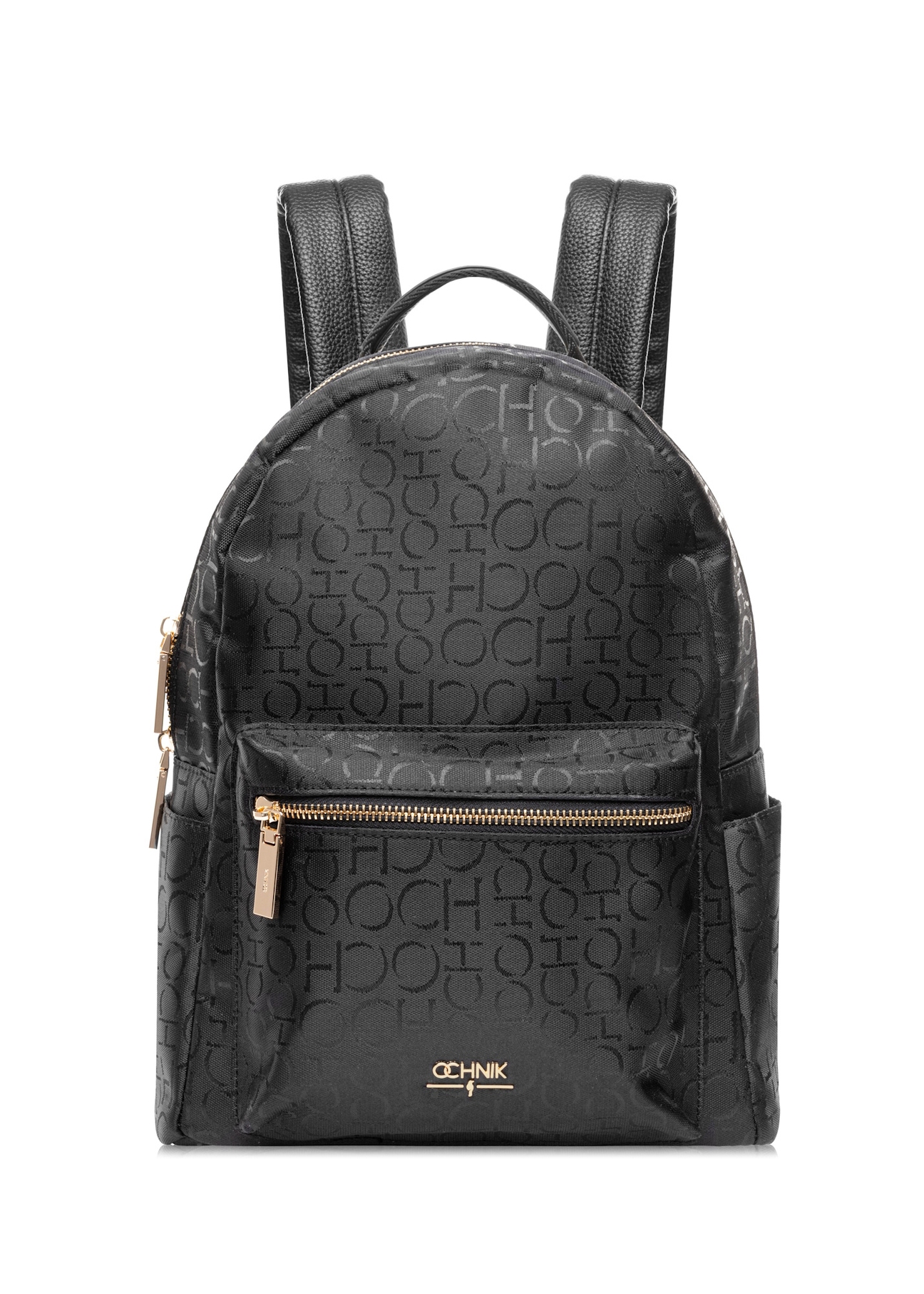 Czarny plecak damski z monogramem TOREN-0280A-99(W25), widok produktu z przodu na białym tle.