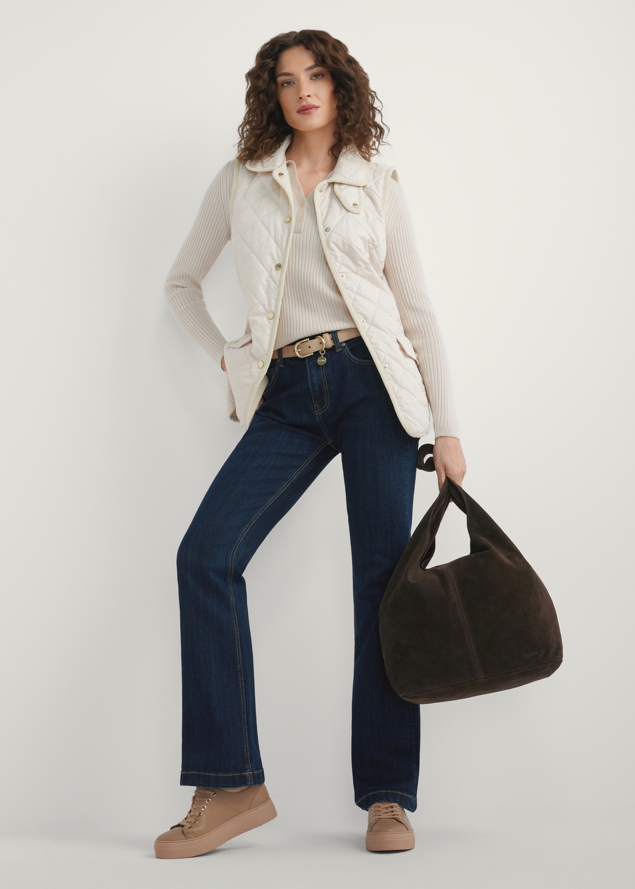 Brązowa zamszowa shopperka damska TORES-1177-1I(W26)