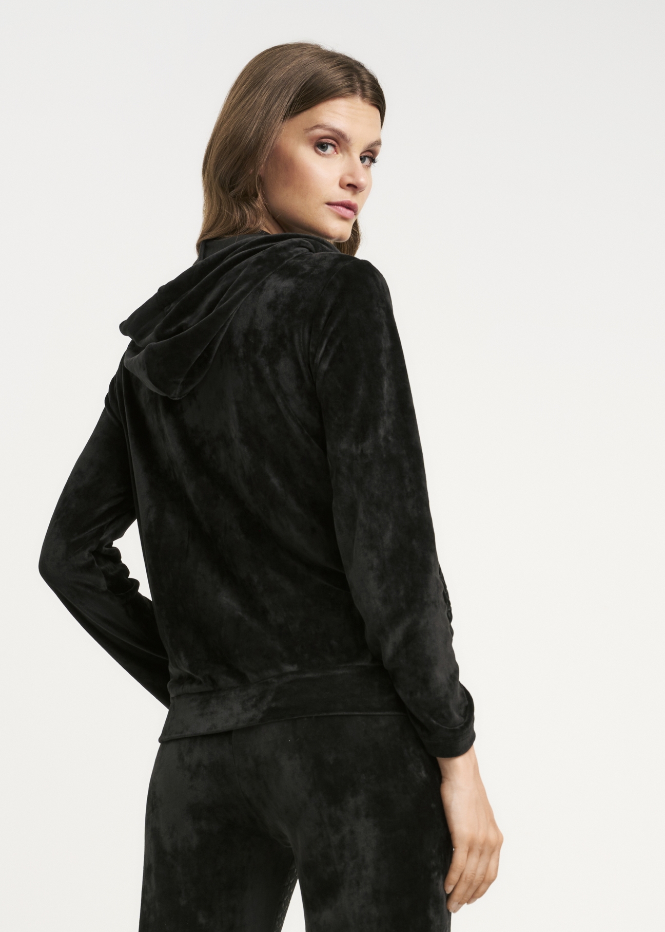 Czarna rozpinana bluza damska BLZDT-0081-99(Z22)-03