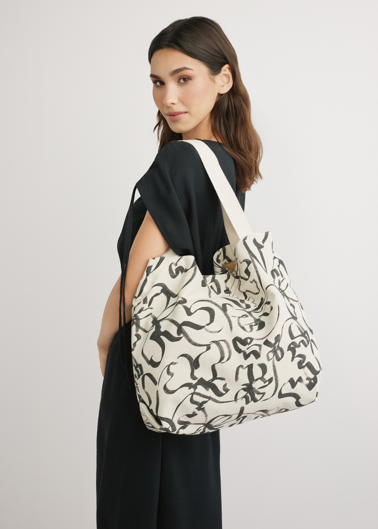 Bawełniana torba damska w kwiaty TOREN-0289-1P(W26)