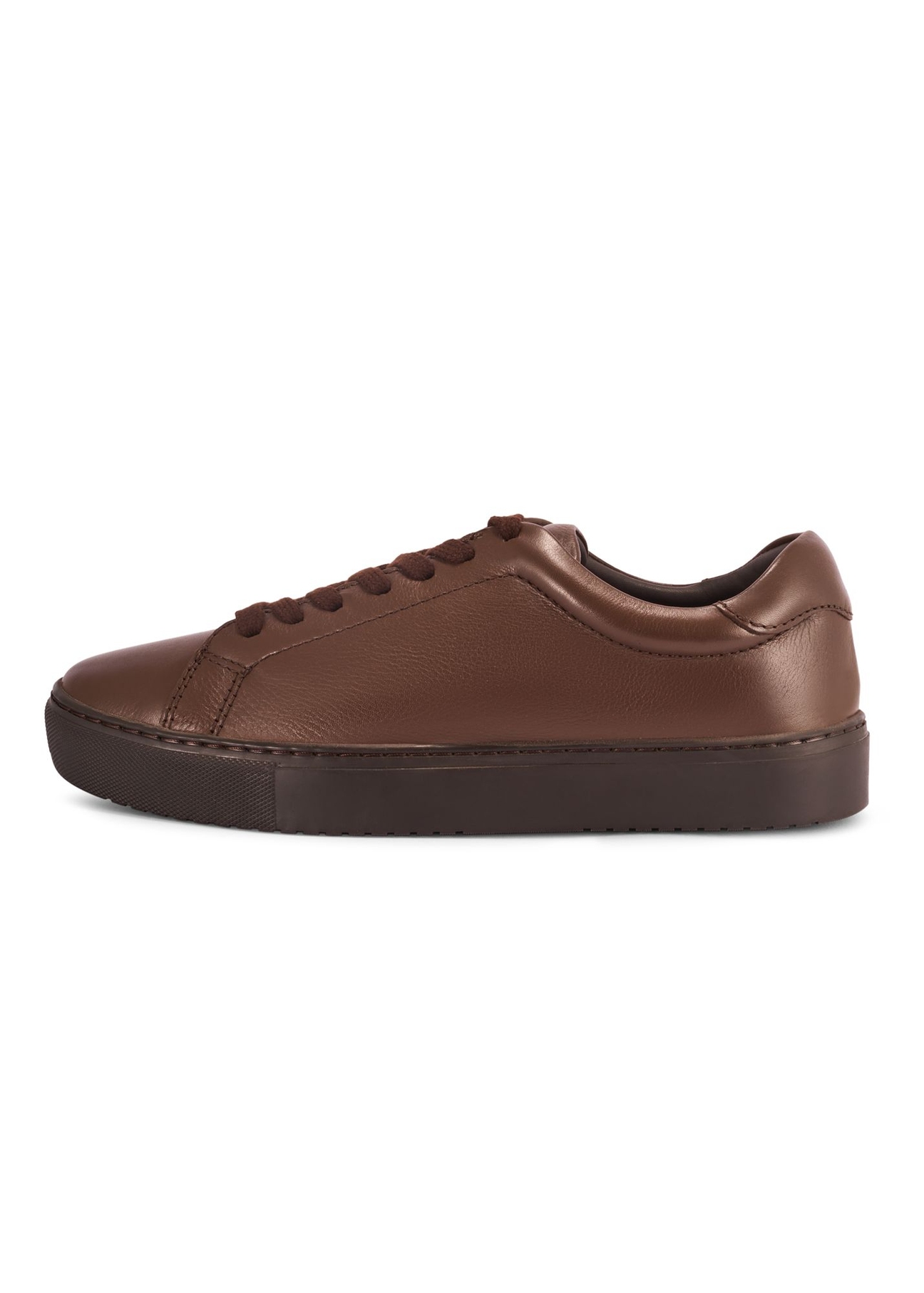 Brązowe skórzane buty sportowe BUTYM-0503-89(Z25) - widok produktu z boku na białym tle. 
