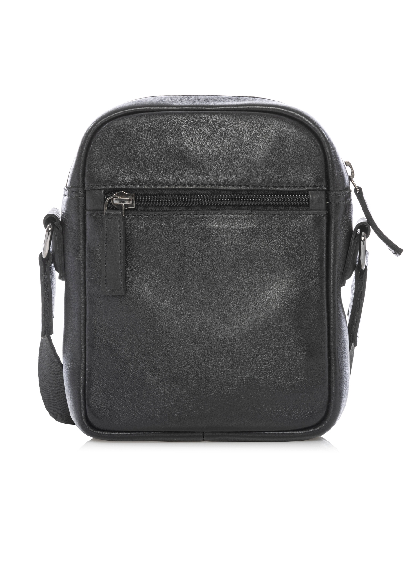 Czarna mała skórzana torba męska TORMS-0498-99(W26) - widok produktu z tyłu, na białym tle. 