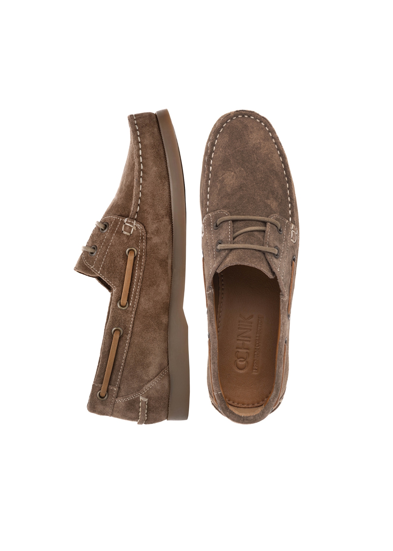 Skórzane buty męskie w kolorze chłodnego beżu BUTYM-0540-1K(W26), widok produktu z góry na białym tle.