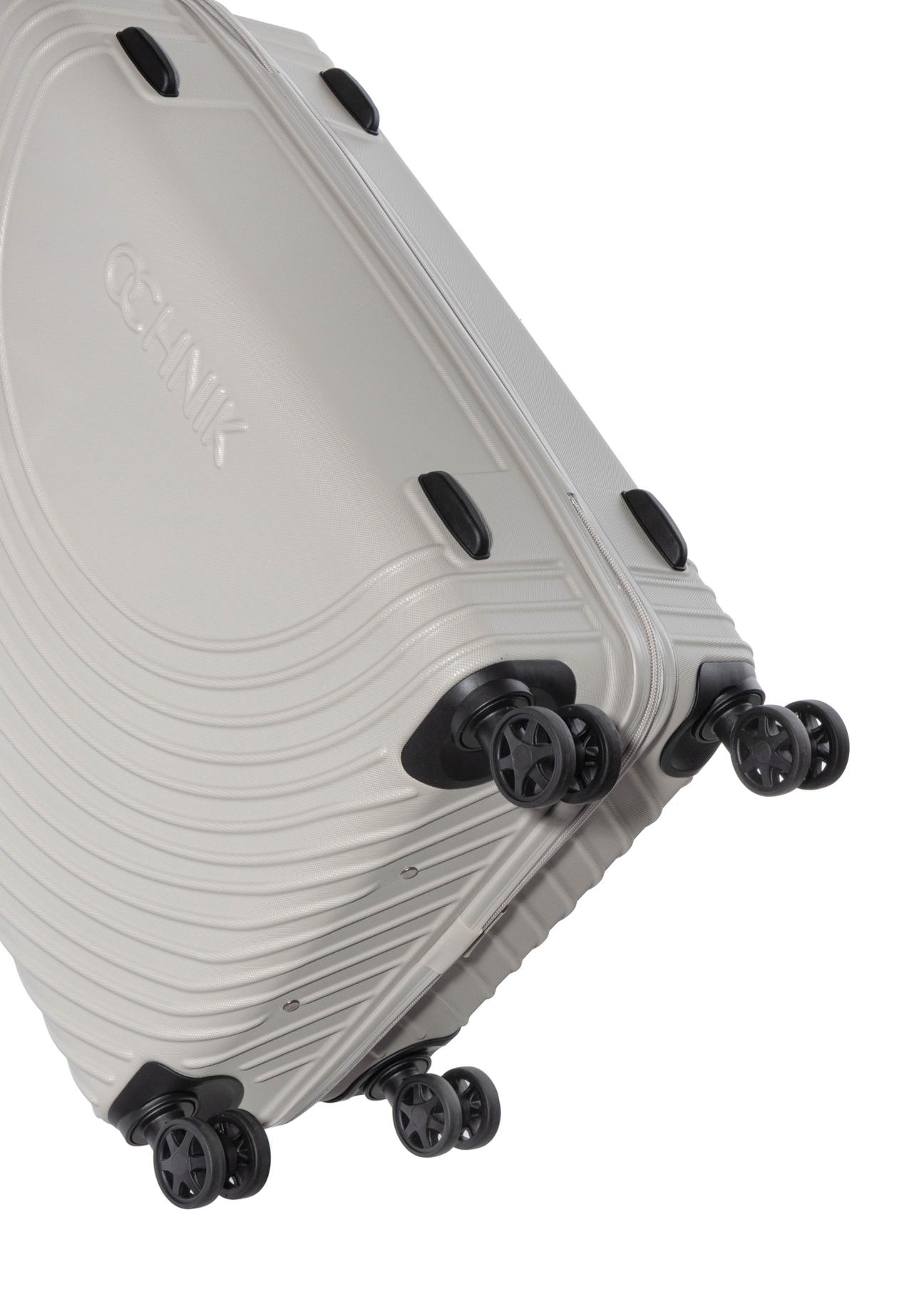 Komplet walizek na kółkach 19'/24'/28' WALAB-0088-1A(W26), zbliżenie na kółka produktu na białym tle.