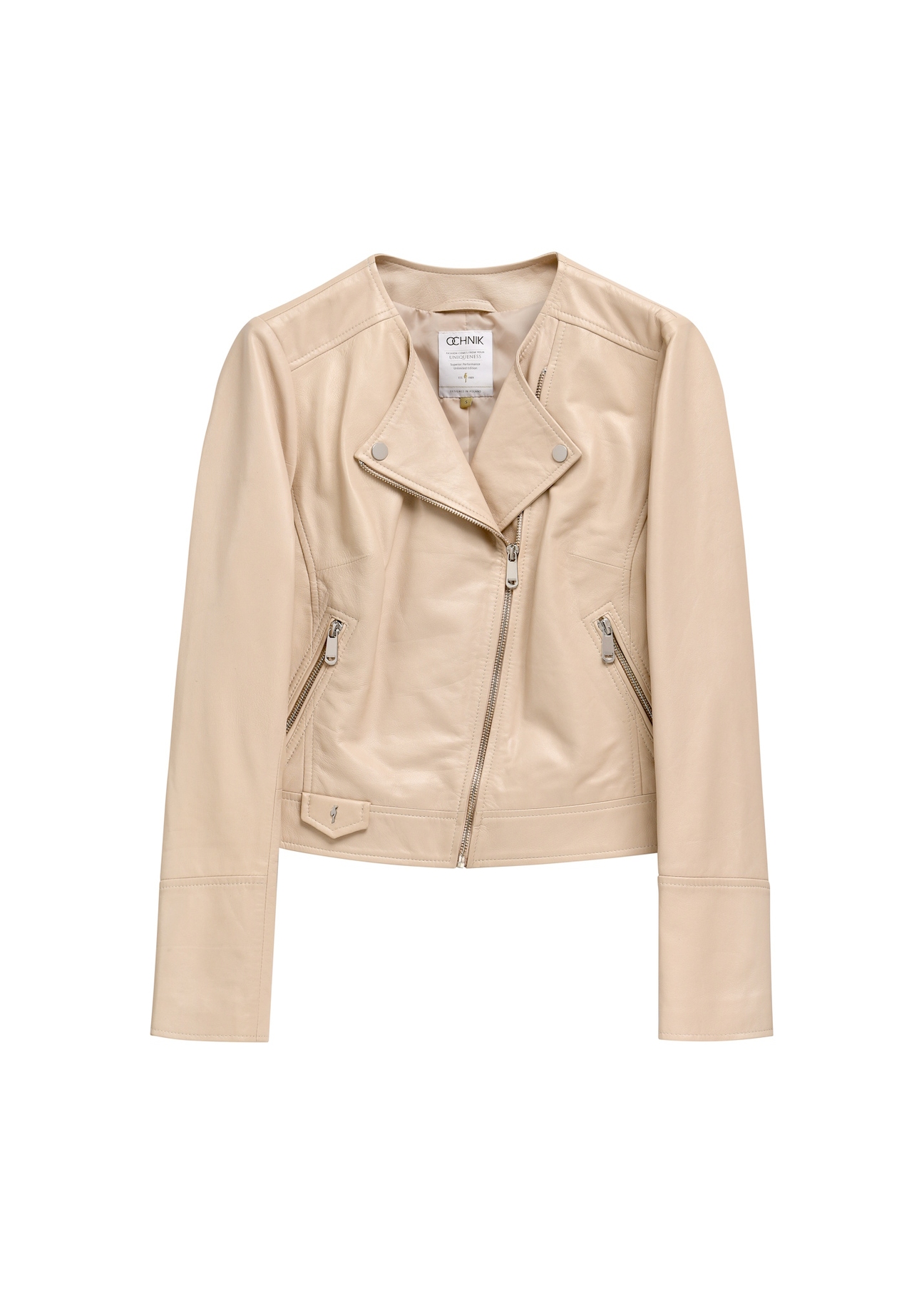 Skórzana beżowa ramoneska damska KURDS-0273-1B(KS) - widok produktu z przodu, na białym tle. 