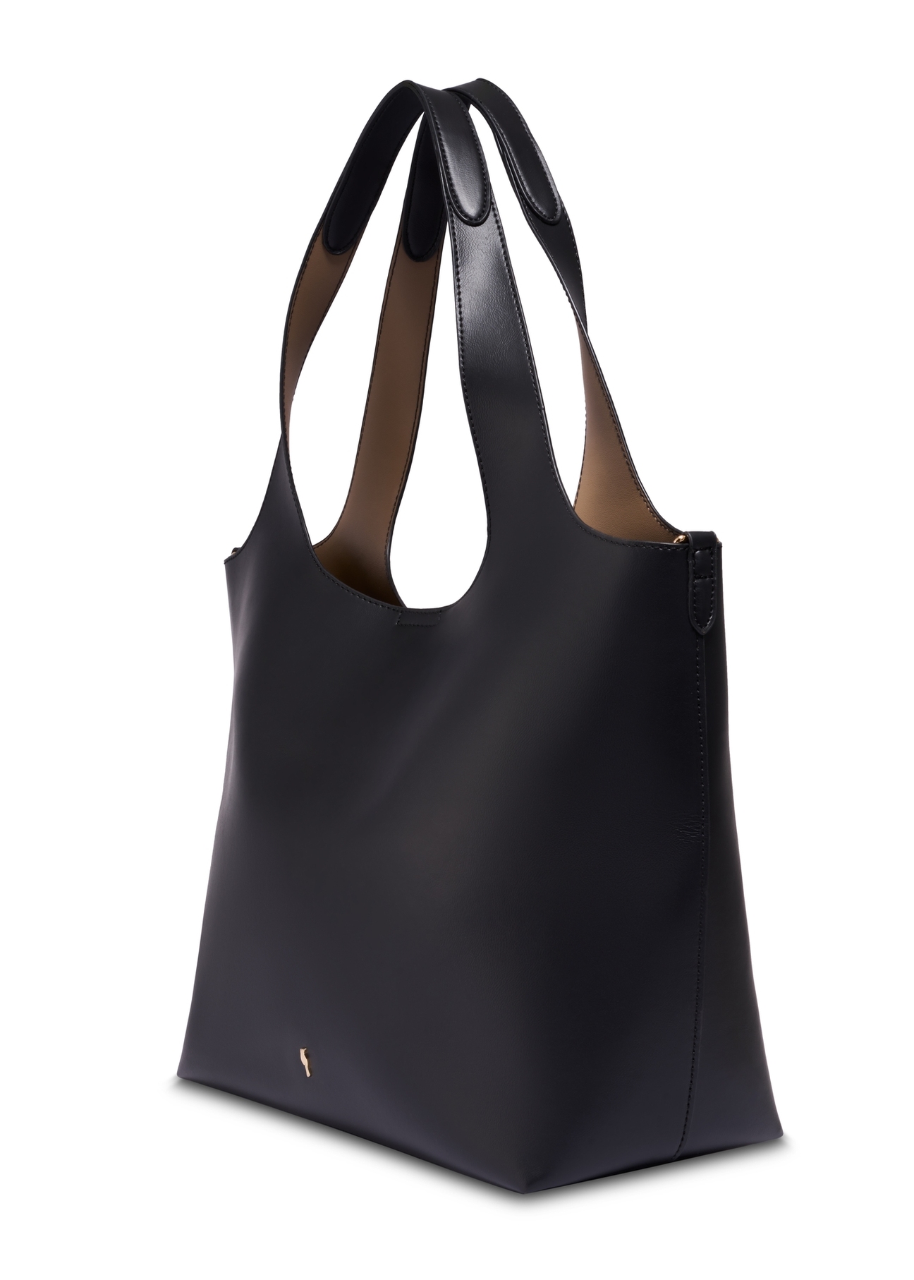 Czarna torebka shopper damska TOREC-1259-99(Z26), widok produktu skosem na białym tle.