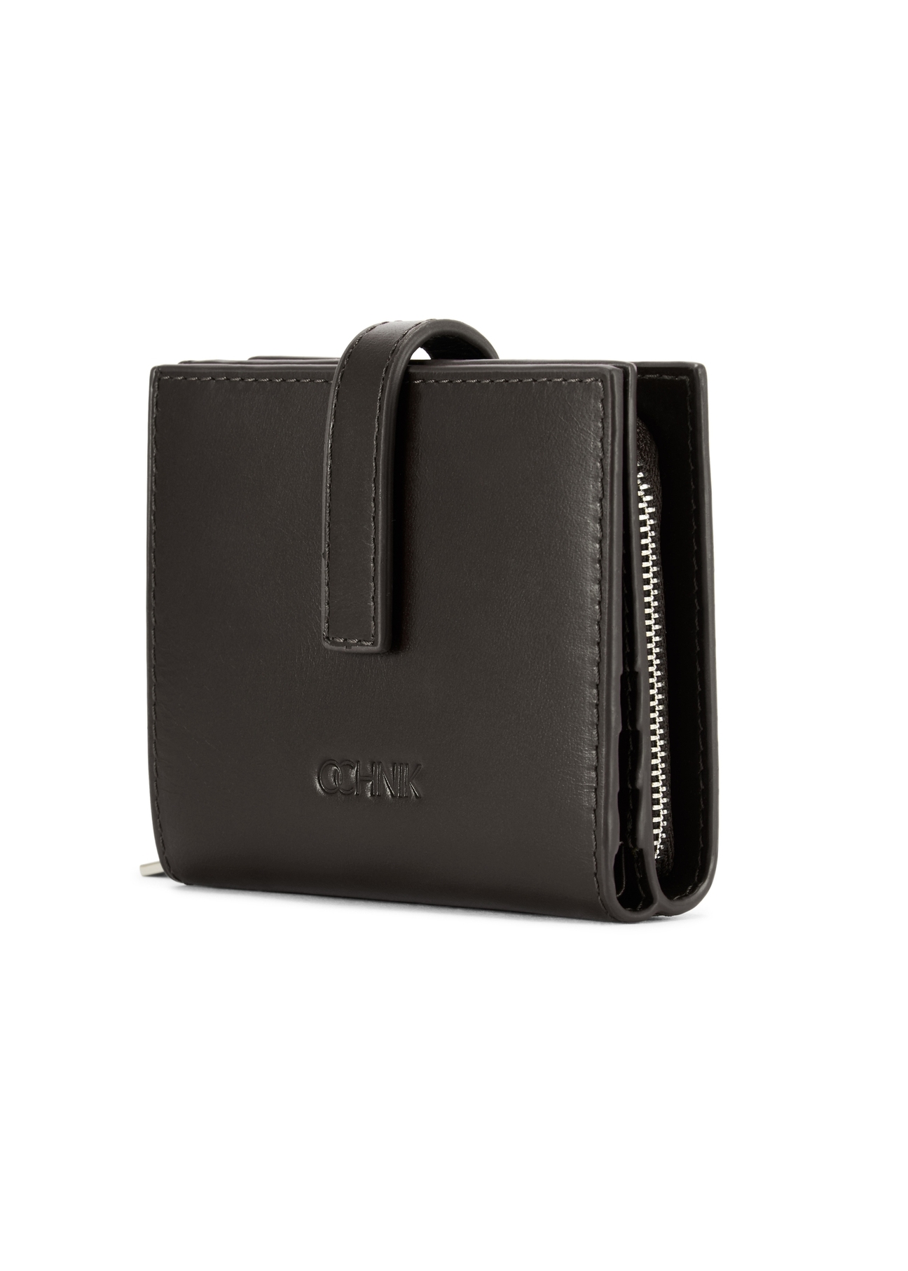 Czarny skórzany portfel damski PORES-0975-99(Z25), widok produktu skosem na białym tle.