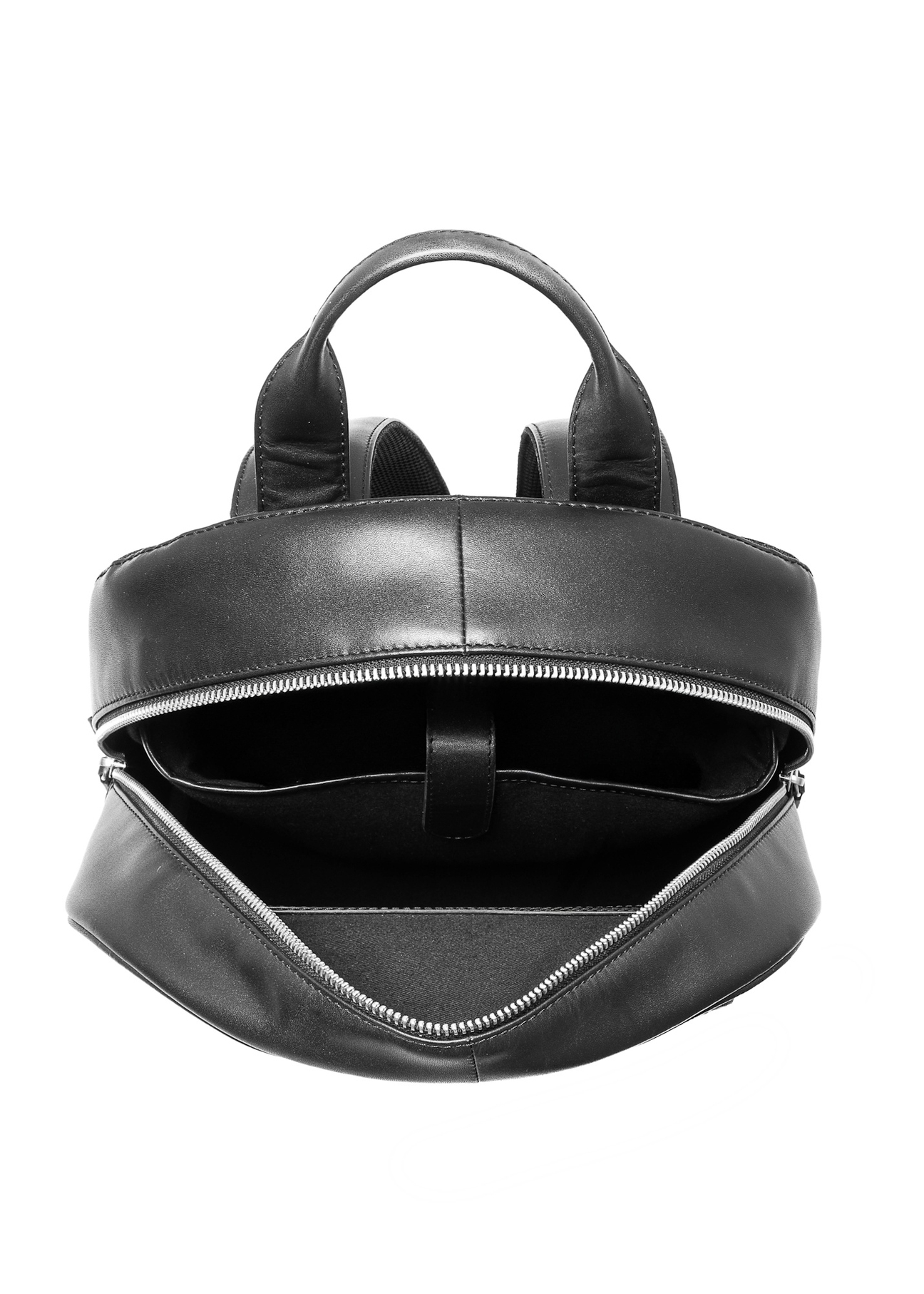 Czarny skórzany plecak męski TORMS-0472-99(Z25), widok produktu w środku na białym tle.