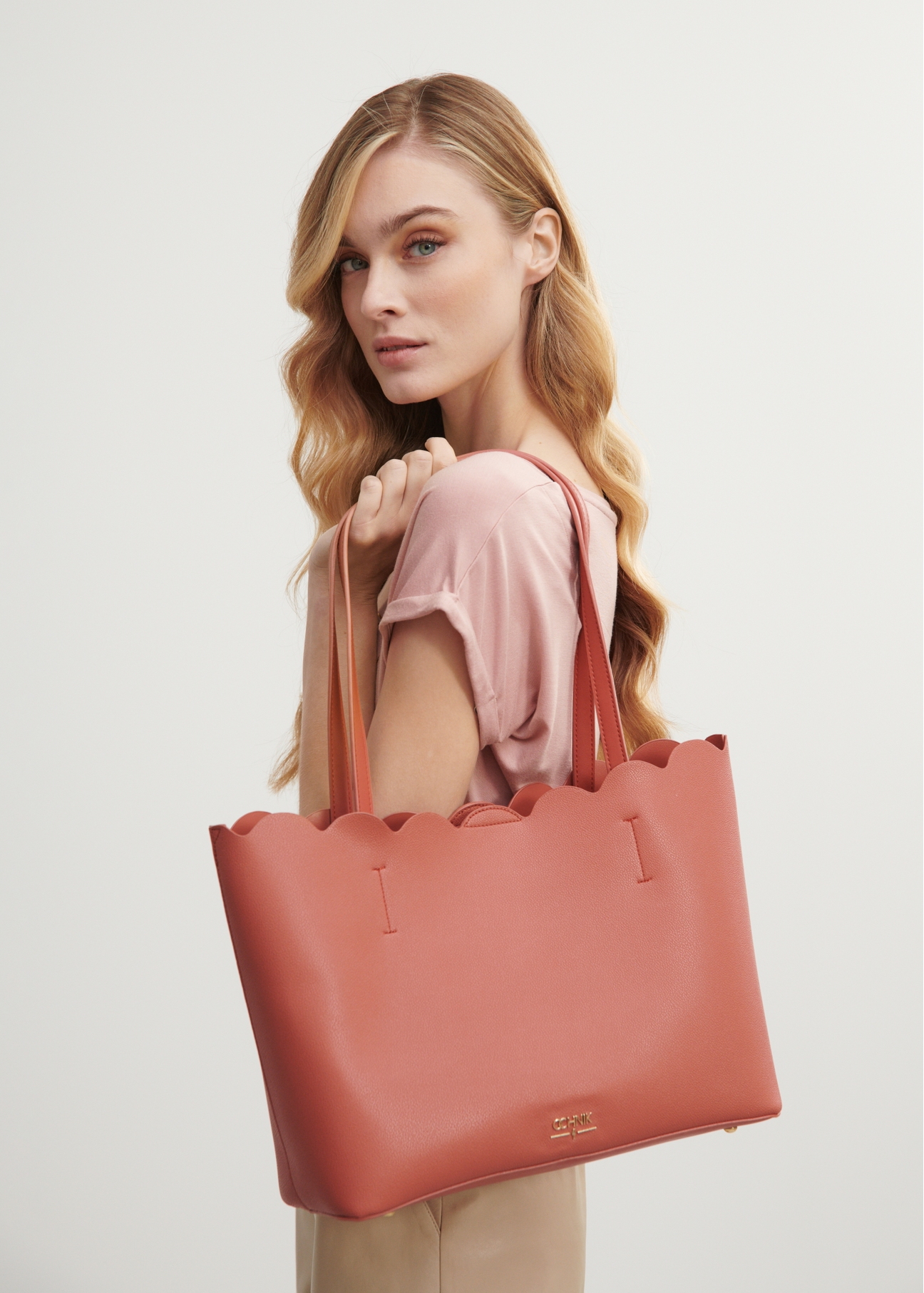 Torebka shopper z kosmetyczką TOREC-0763-85(W23)-08