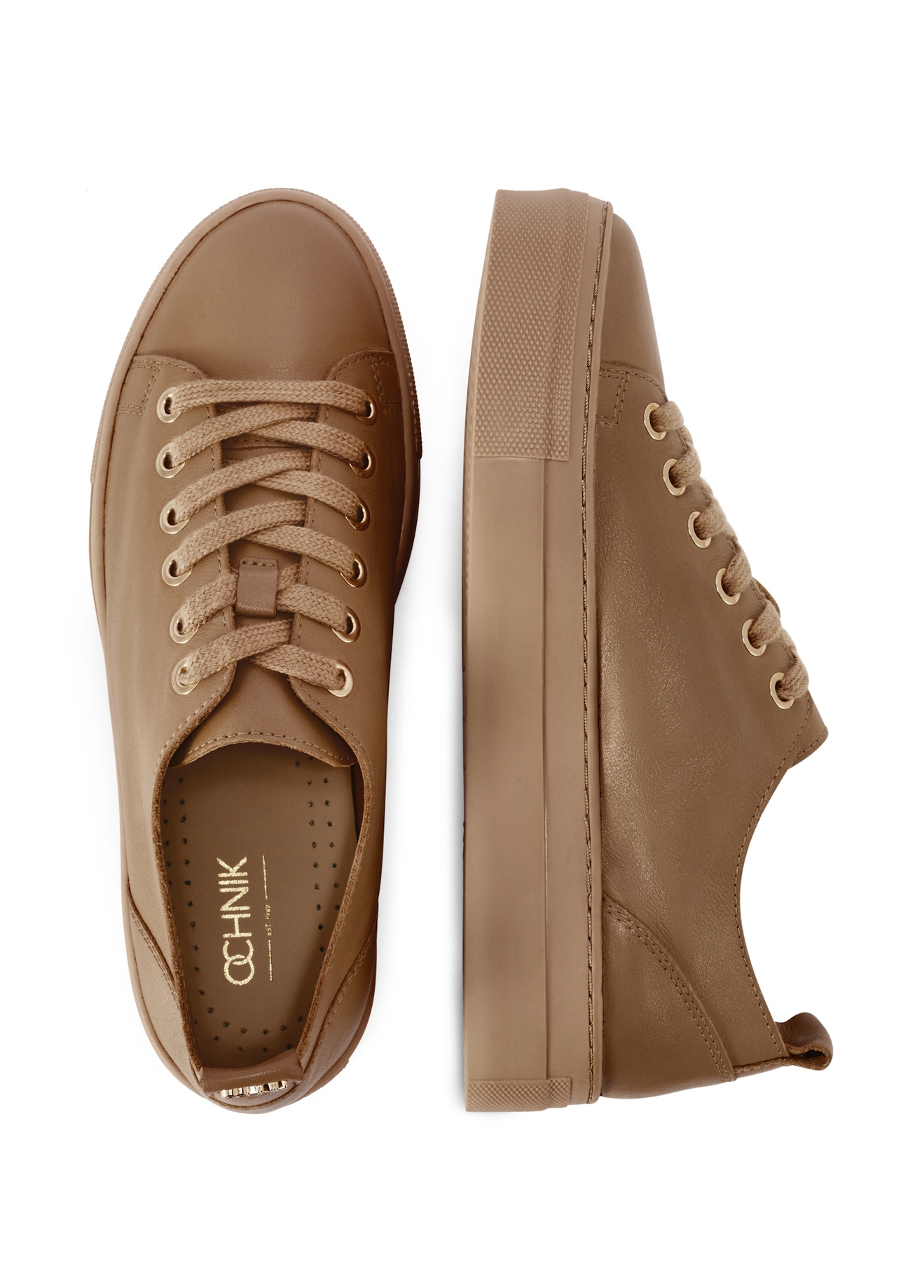 Skórzane tenisówki damskie w kolorze chłodnego beżu BUTYD-1062-1K(W26), widok produktu z góry na białym tle.