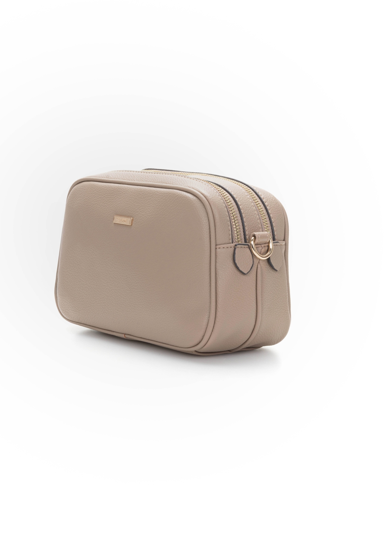 Beżowa średnia torebka damska TOREC-1121-1D(W26), widok produktu skosem na białym tle.