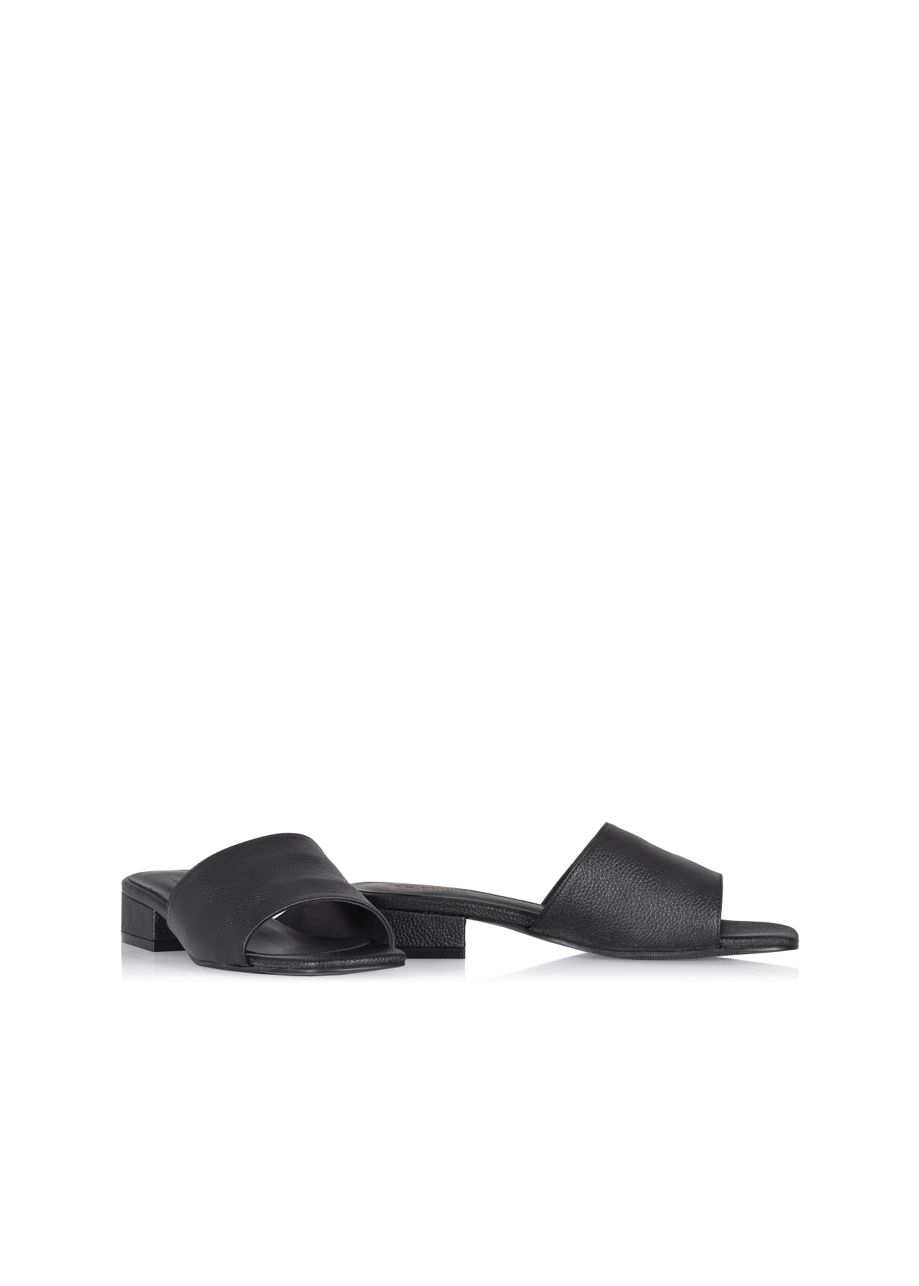 Buty damskie BUTYD-0724-99(W21)-05