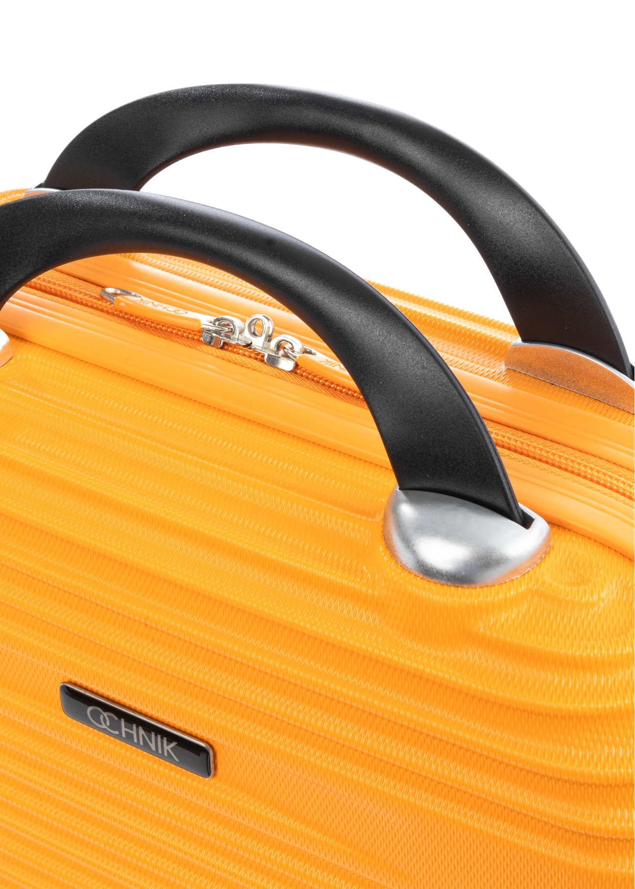 Kosmetyczka WALAB-0040-3A-14(W26), zbliżenie na detal produktu na białym tle.