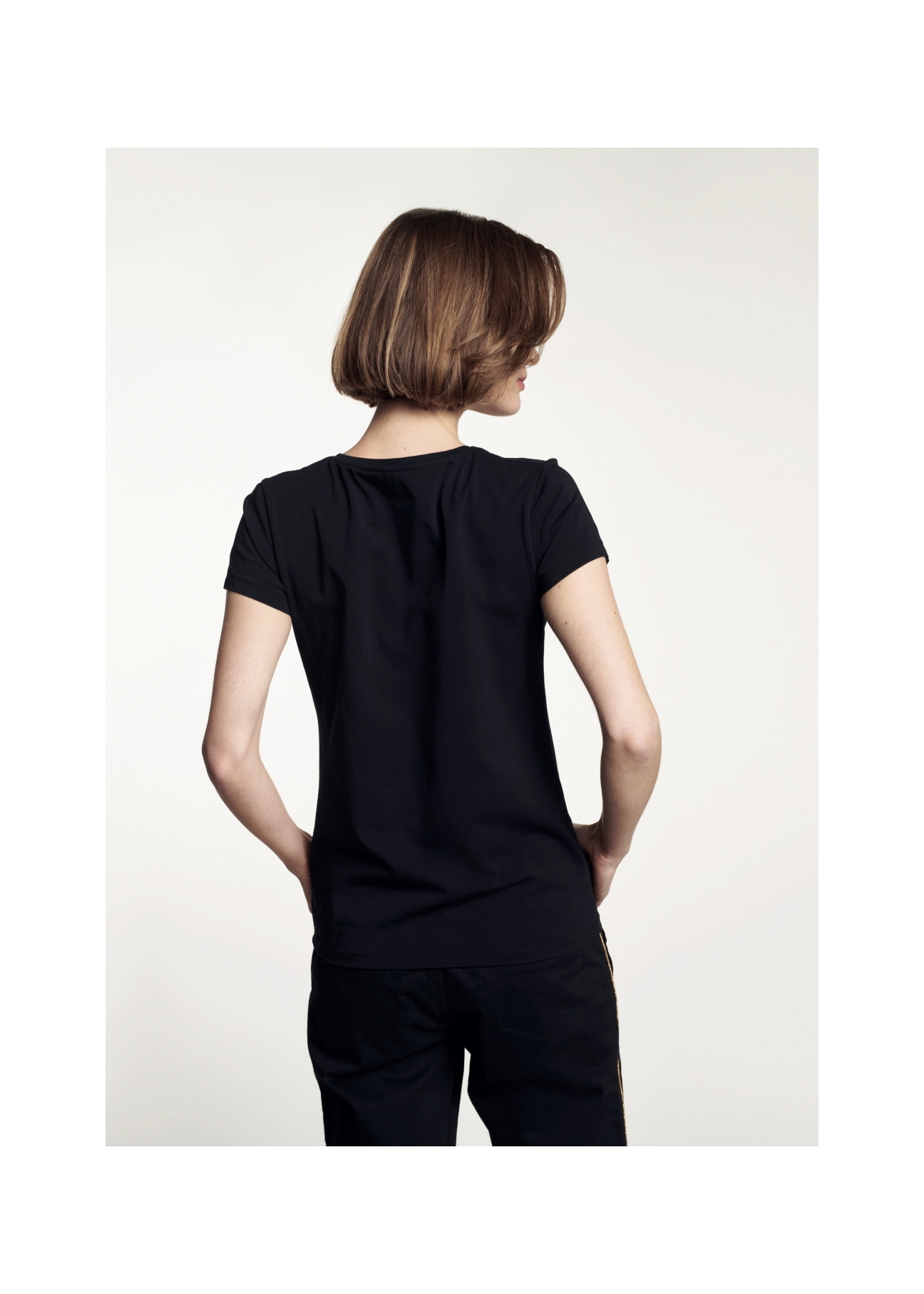 T-shirt damski TSHDT-0064-99(W21)-03