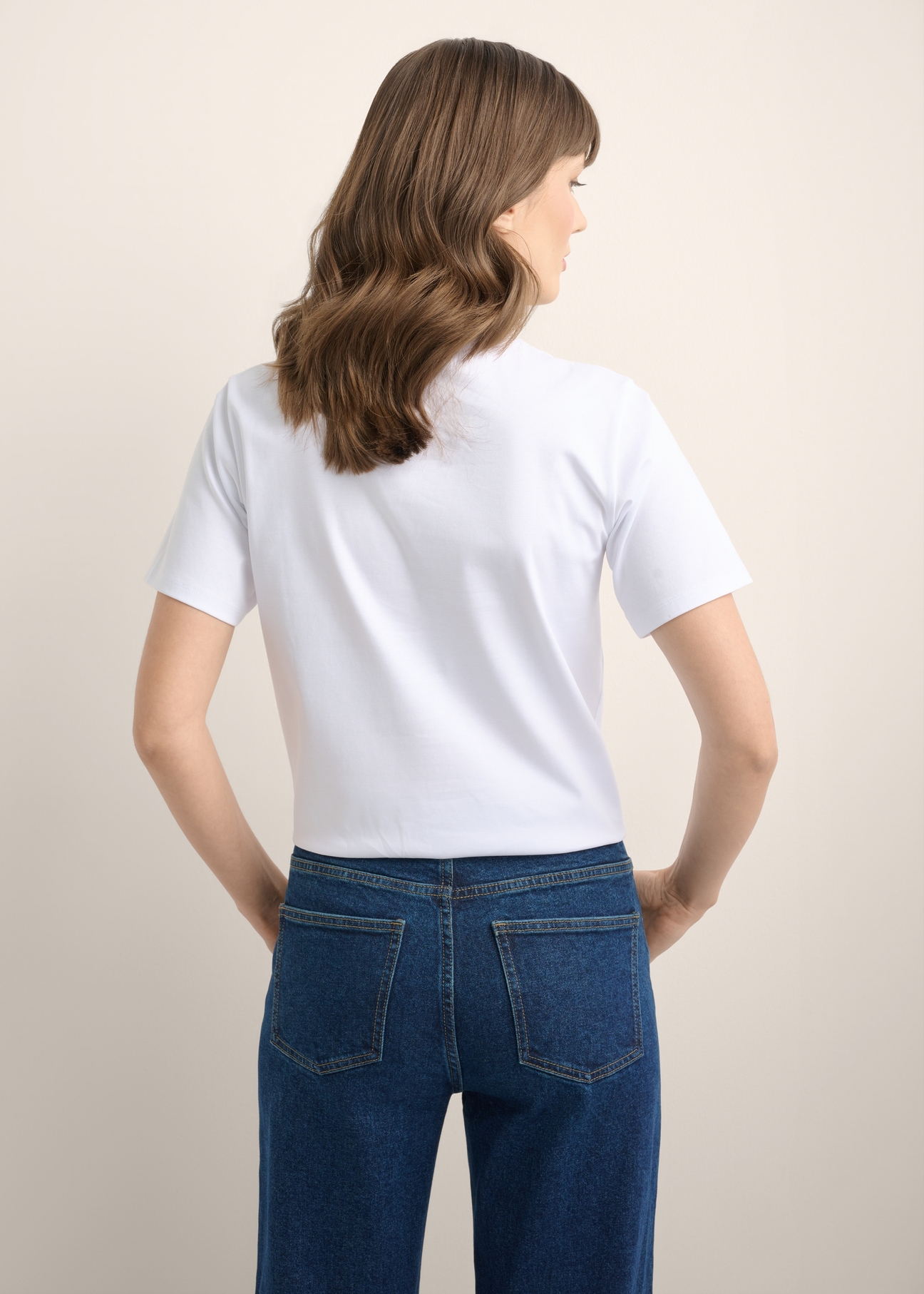 Biały bawełniany T-shirt damski TSHDT-0165-0A(Z26)