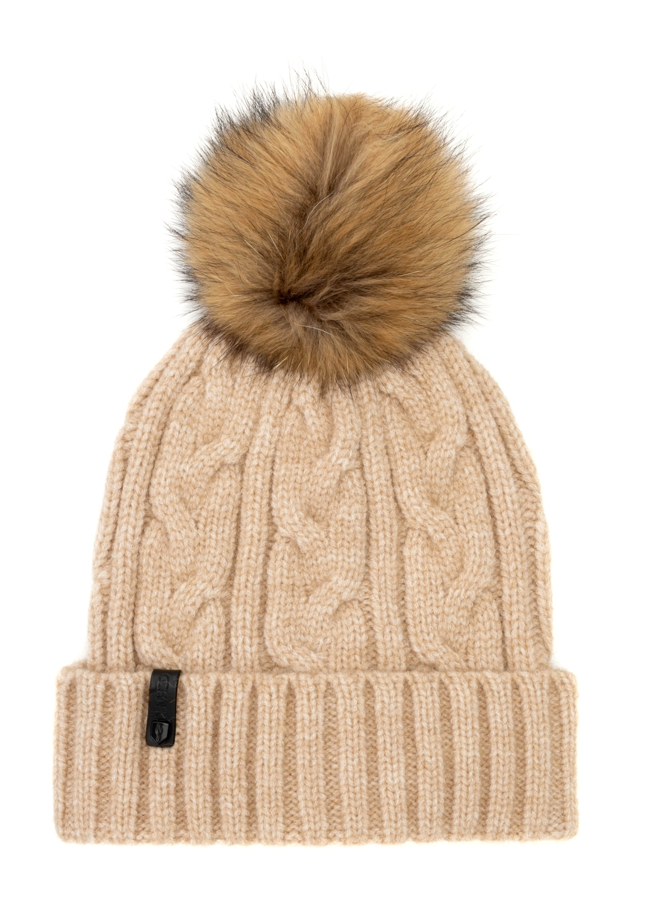 Beżowa czapka damska z futrzanym pomponem CZADT-0044A-81(Z25), widok produktu od przodu na białym tle.