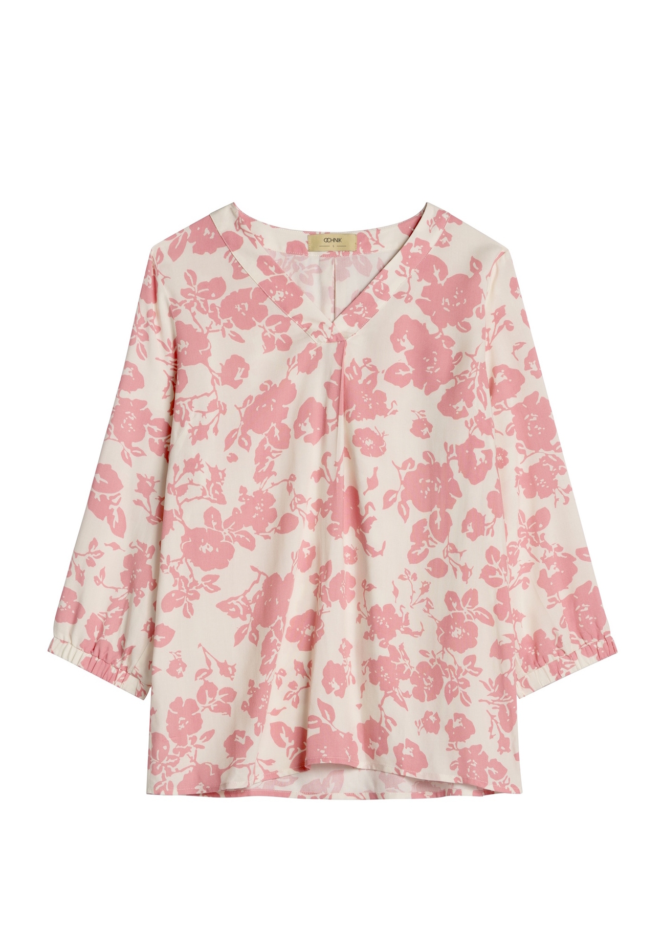 Bluzka damska w różowe kwiaty BLUDT-0172A-5P(W26) - widok produktu z przodu, na białym tle. 