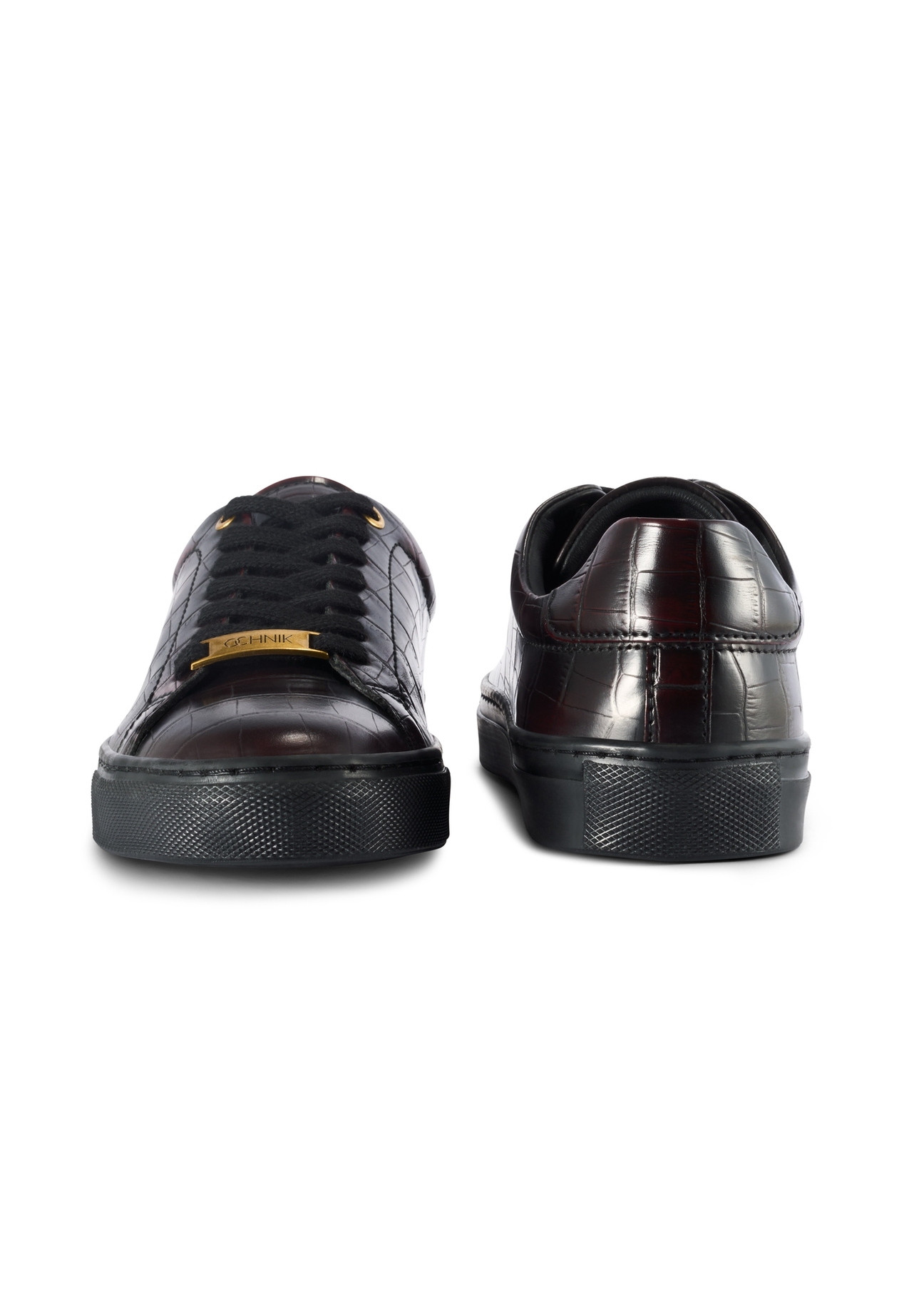Skórzane buty damskie w kolorze bordowym BUTYD-1188-09(Z25), widok produktu od przodu i tyłu na białym tle.