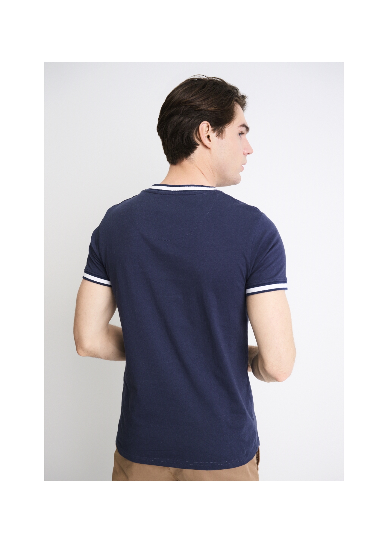T-shirt męski TSHMT-0069-69(W22)-03