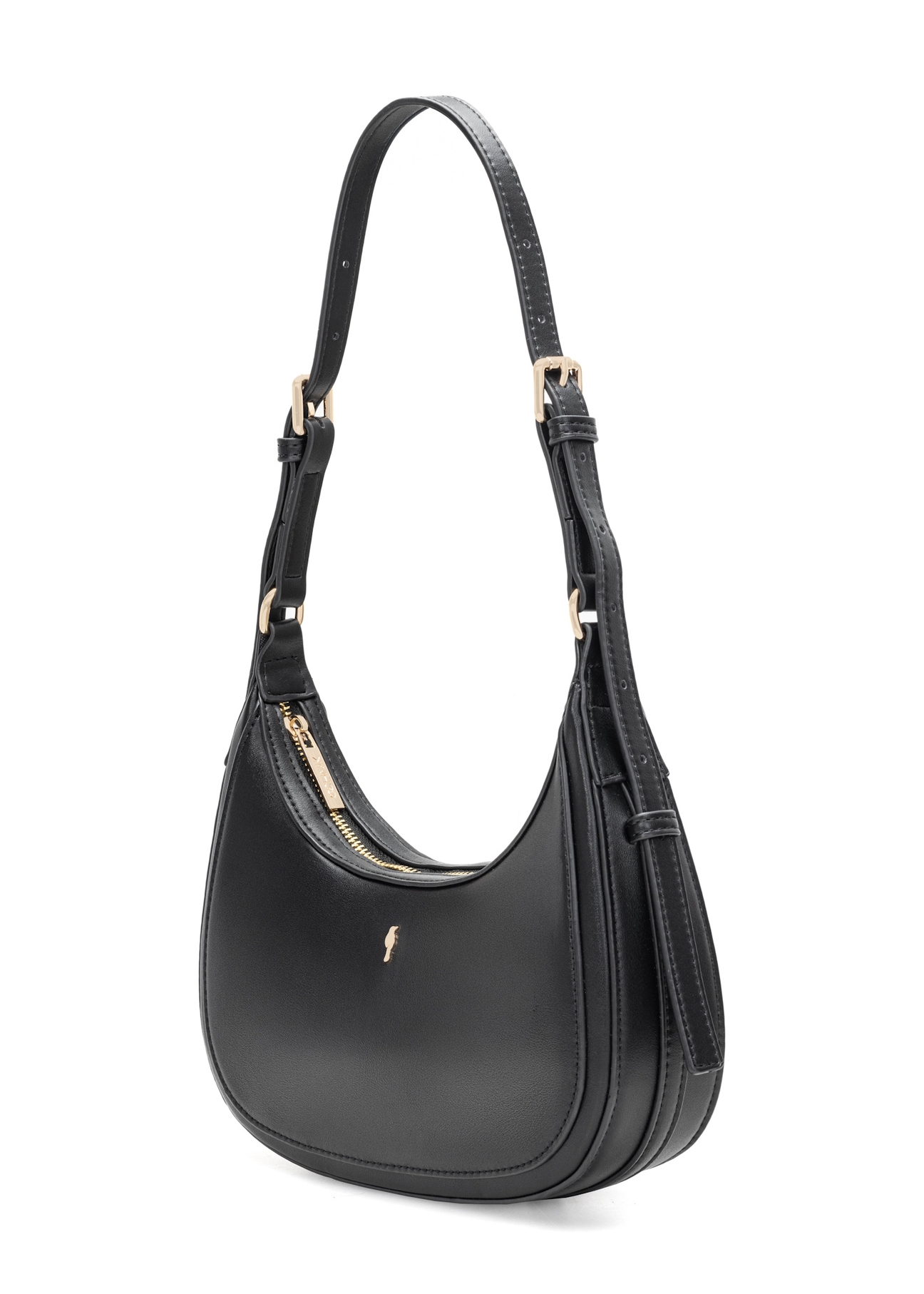 Czarna mała torebka hobo TOREC-1136-99(W26), widok produktu skosem na białym tle.