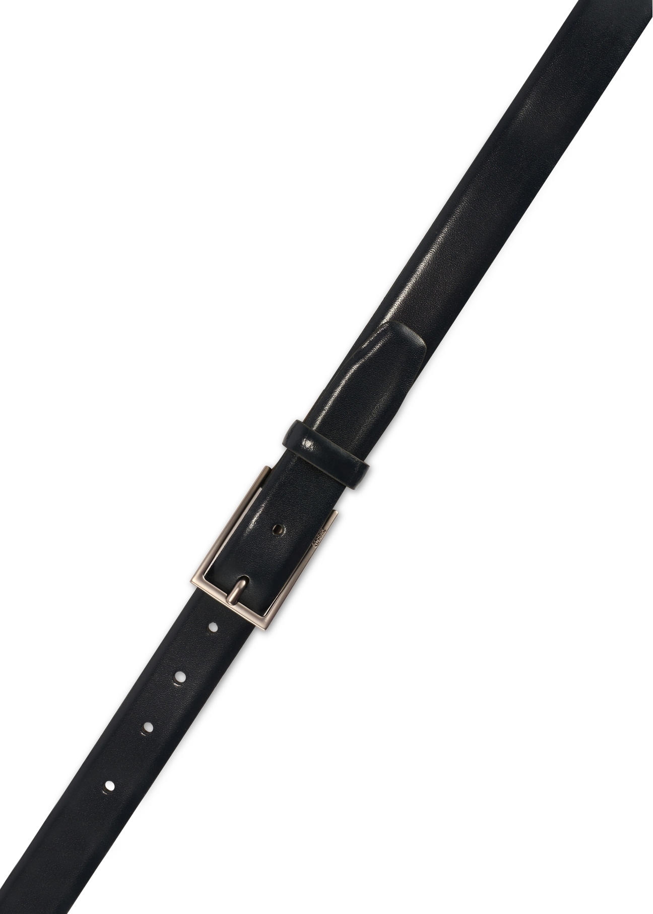 Granatowy skórzany pasek męski PASMS-0256-69(Z25), widok na klamrę produktu na białym tle.