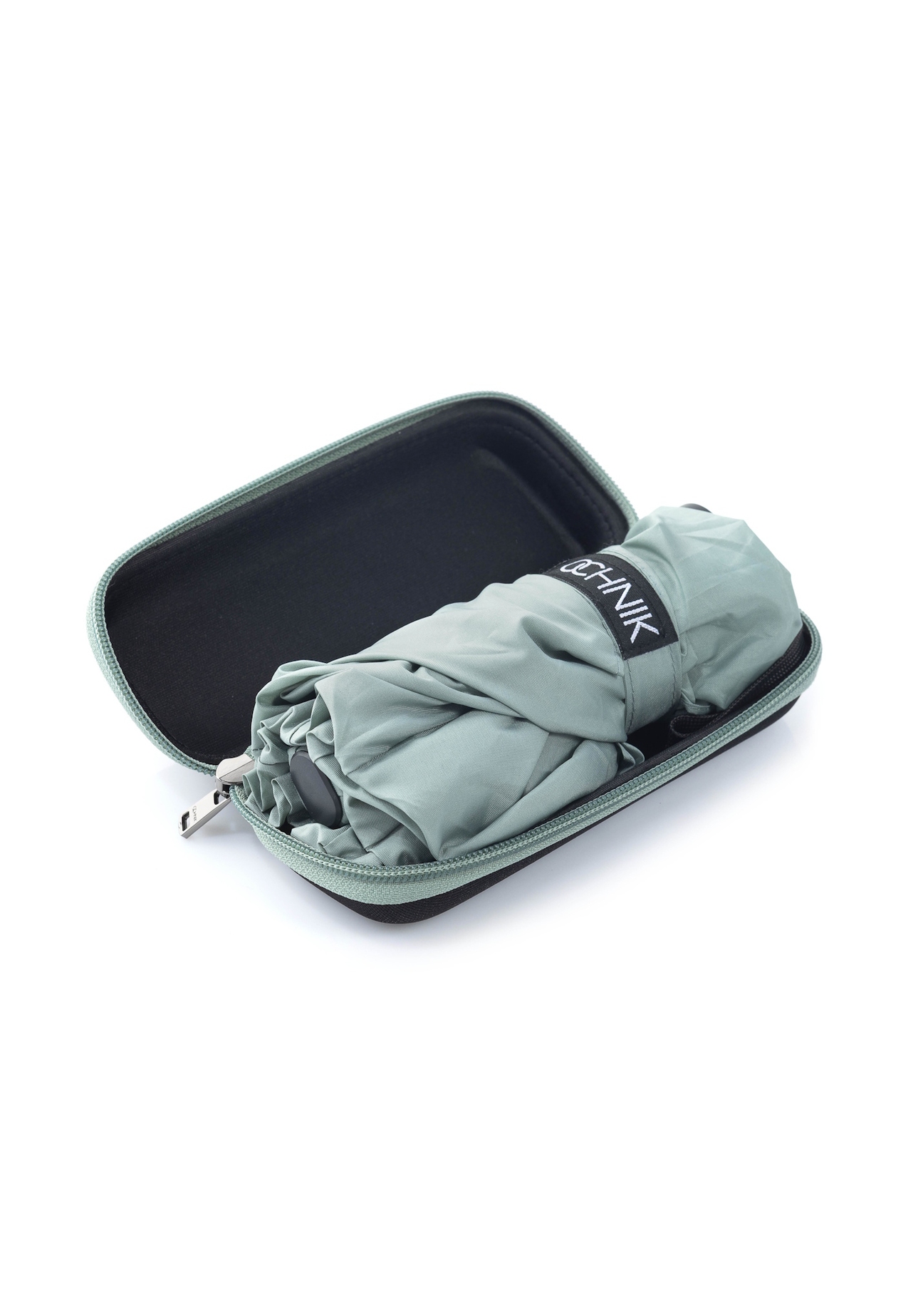 Parasol damski w kolorze miętowym z etui PARSD-0038-53(W25), widok produktu w opakowaniu na białym tle.