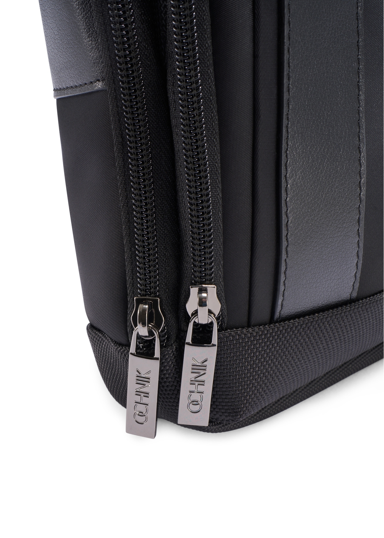 Czarna saszetka męska TORMN-0404-99(W26)