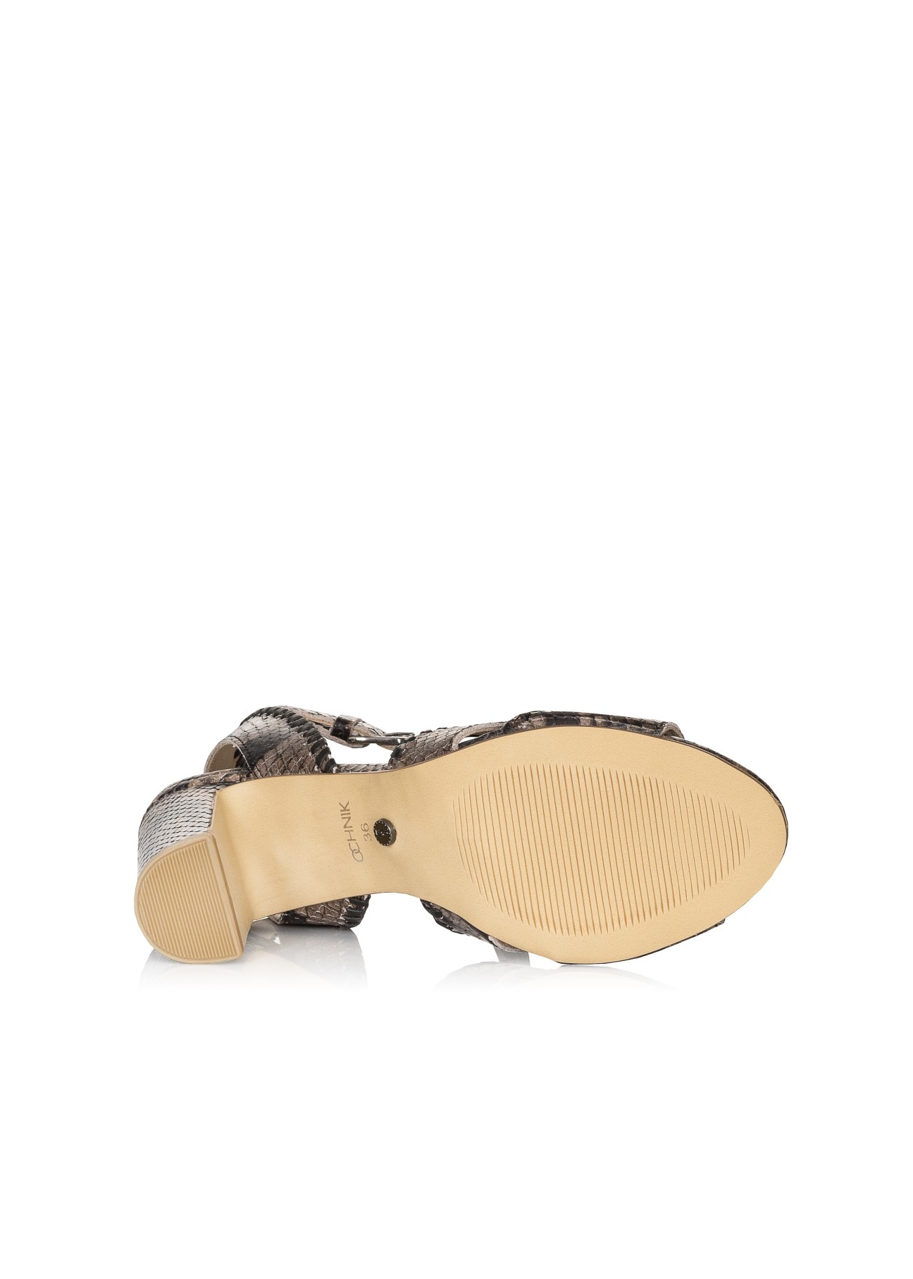 Buty damskie BUTYD-0202-99(W18)-04